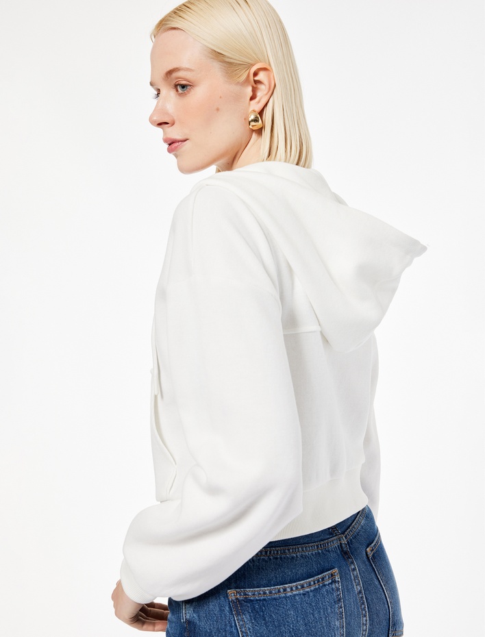  Pamuklu Slim Fit Cepli Uzun Kollu Fermuarlı Kapüşonlu Hırka