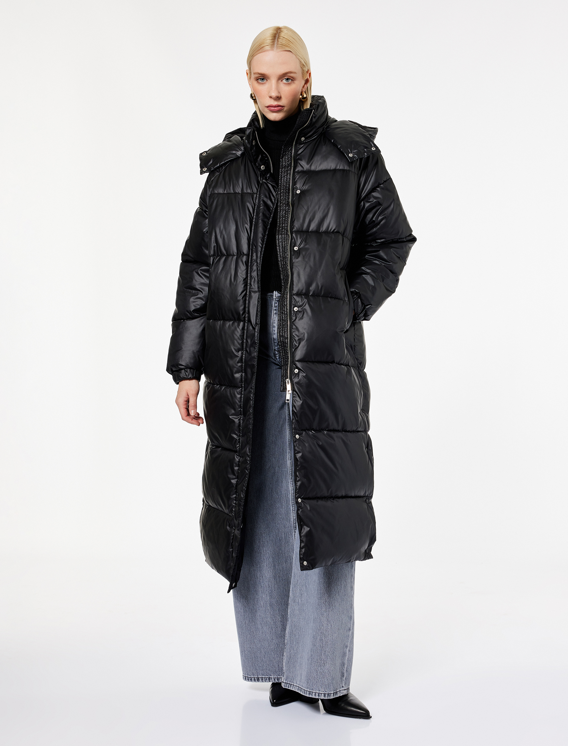   Fermuarlı Çıkarılabilir Kapüşonlu Uzun Kollu Oversize Uzun Şişme Mont