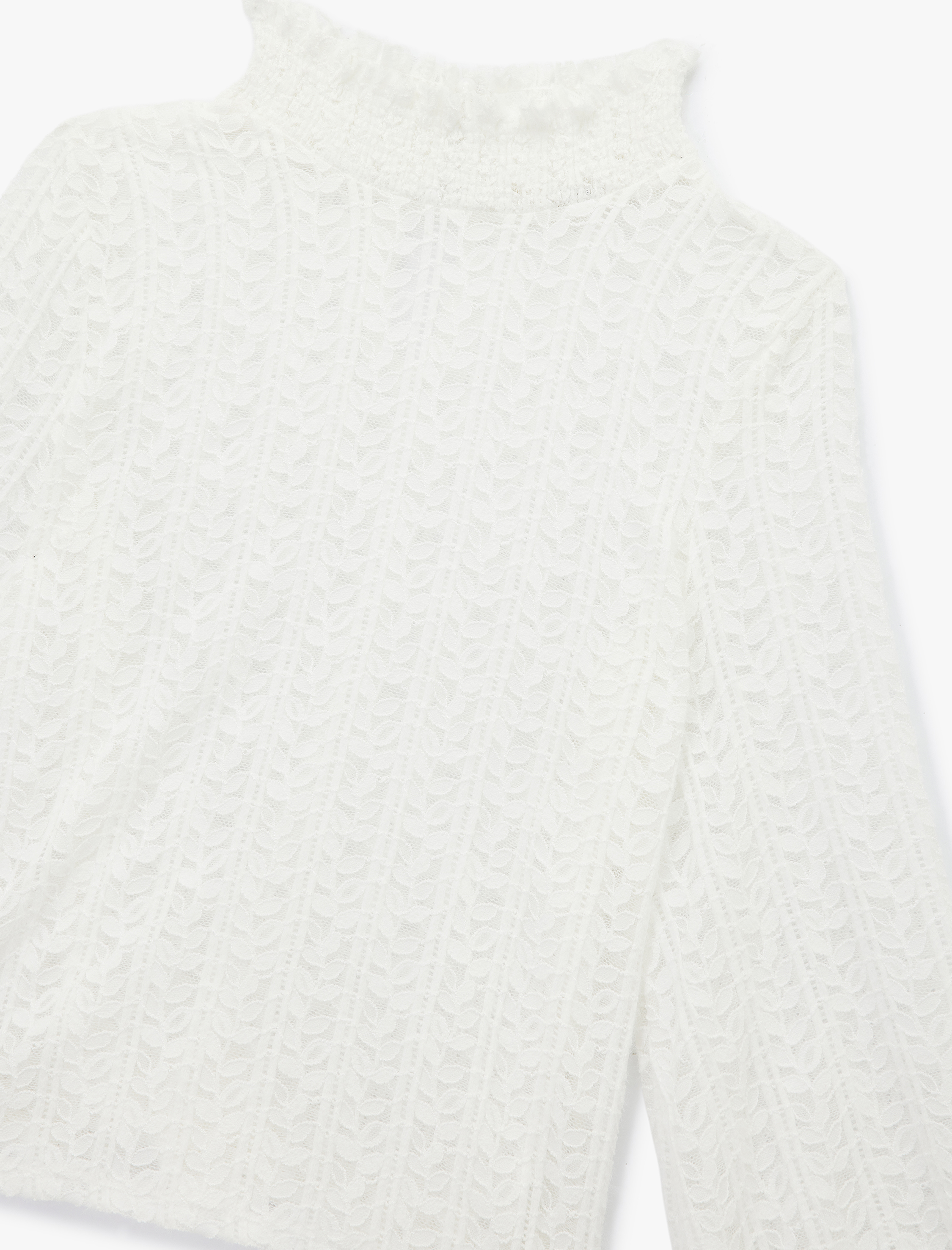   Yarı Transparan Uzun Kollu Fırfırlı Dik Yaka Dantelli Bluz