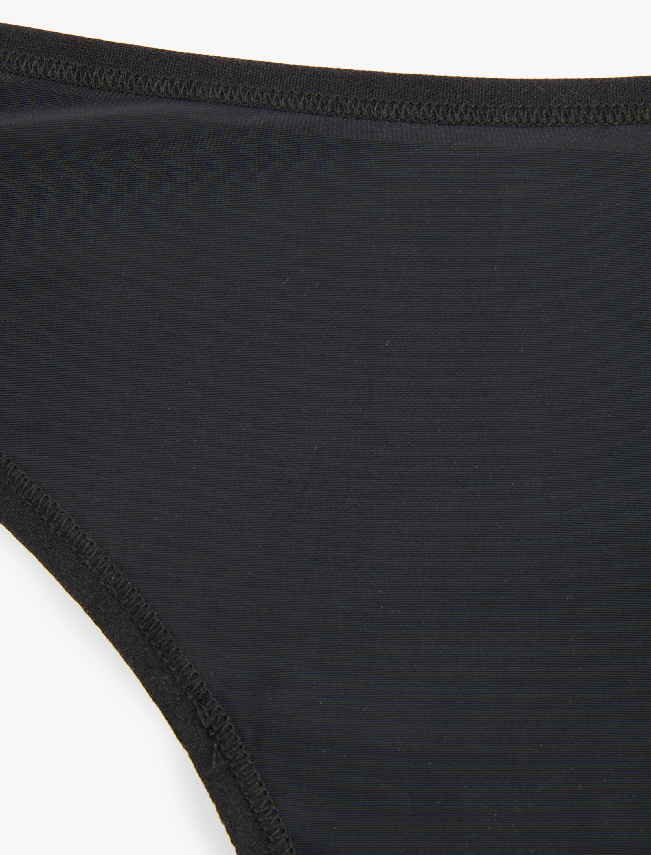   Rahat Kalıp Basic String Külot