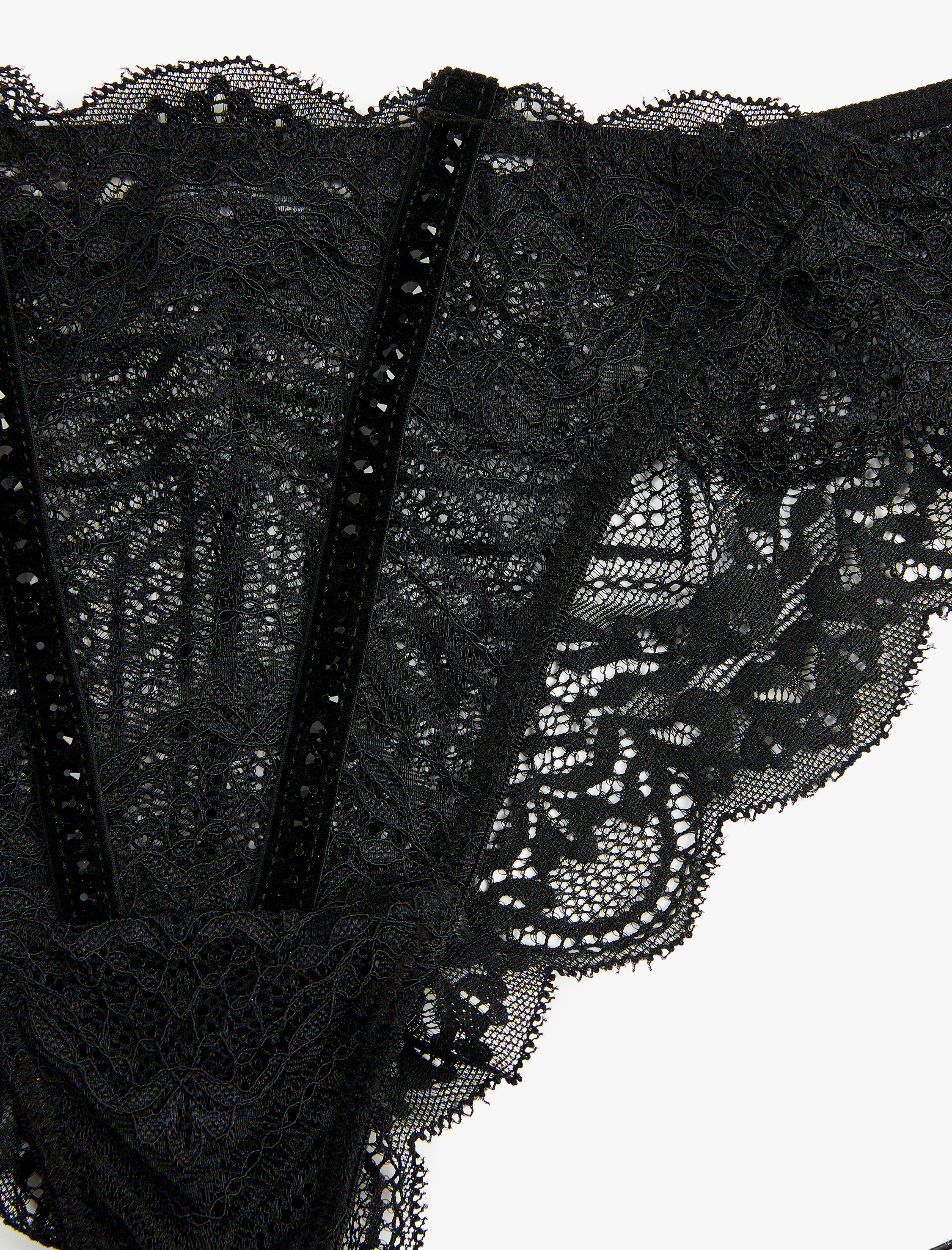 Taş Detaylı Dantelli Brazilian Külot