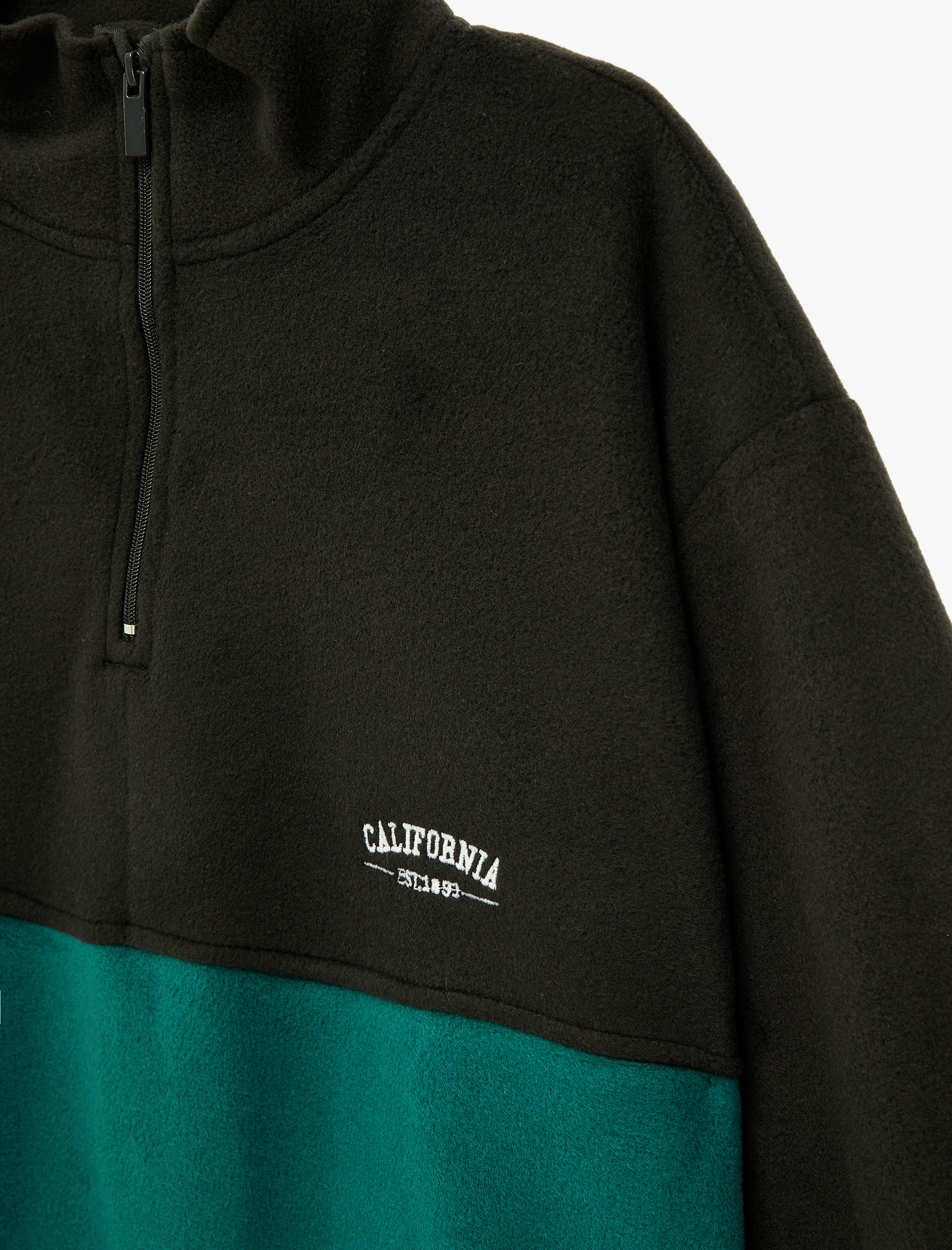  Erkek Çocuk Dik Yaka Uzun Kollu Renk Bloklu Polar Sweatshirt