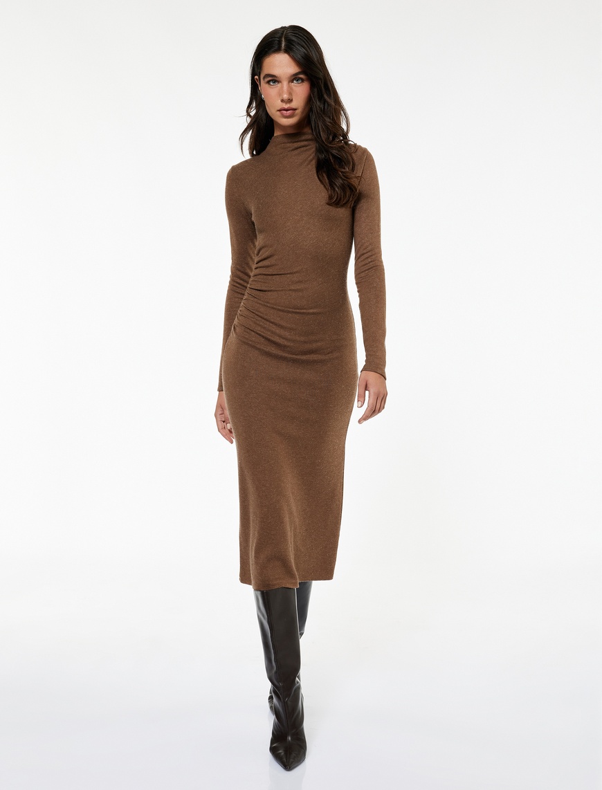 Koton X Sibil Çetinkaya – Uzun Kollu Dik Yaka Drape Detaylı Slim Fit Midi Boy Kalem Elbise