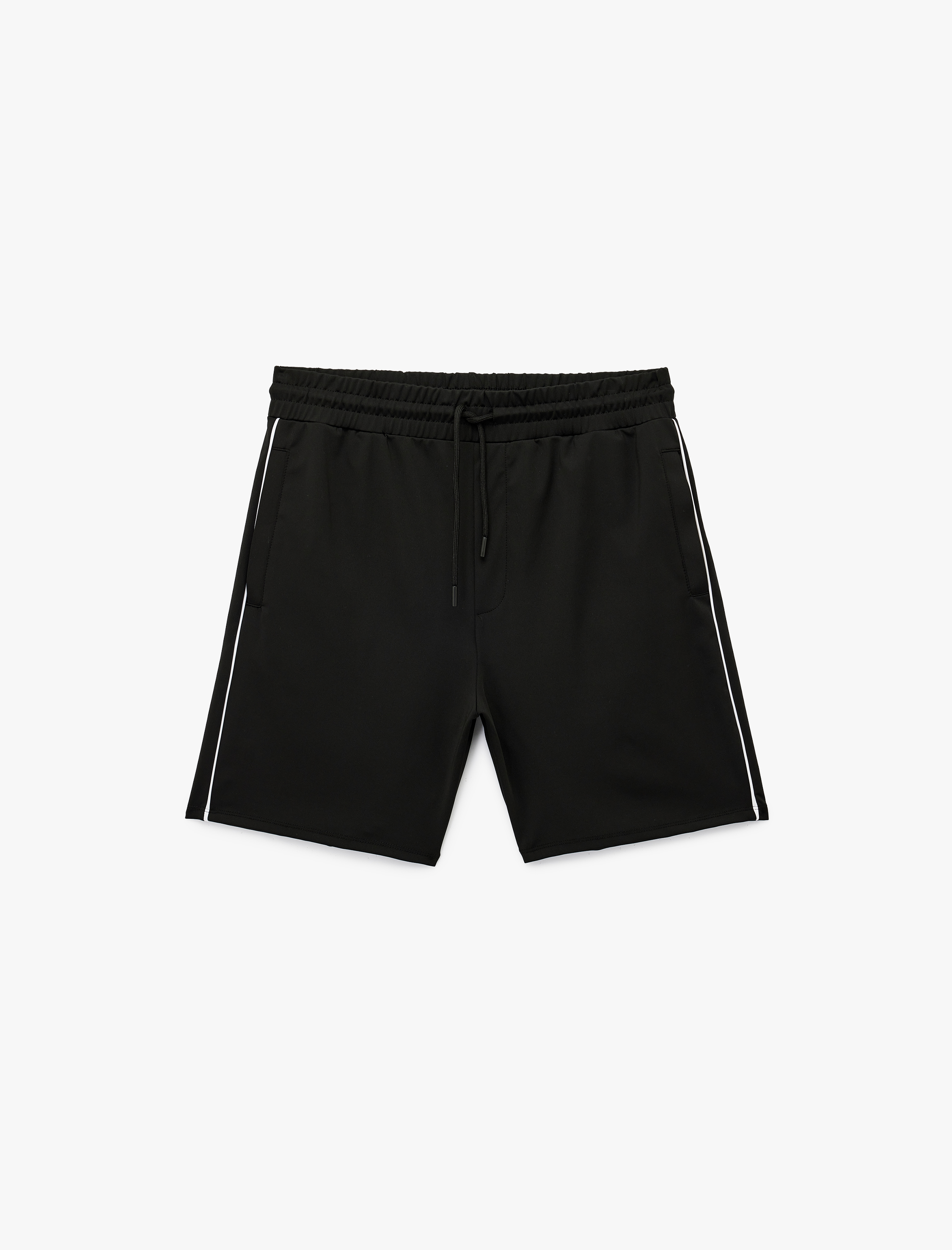   Cep Detaylı Biyeli Beli Bağcıklı Spor Şort