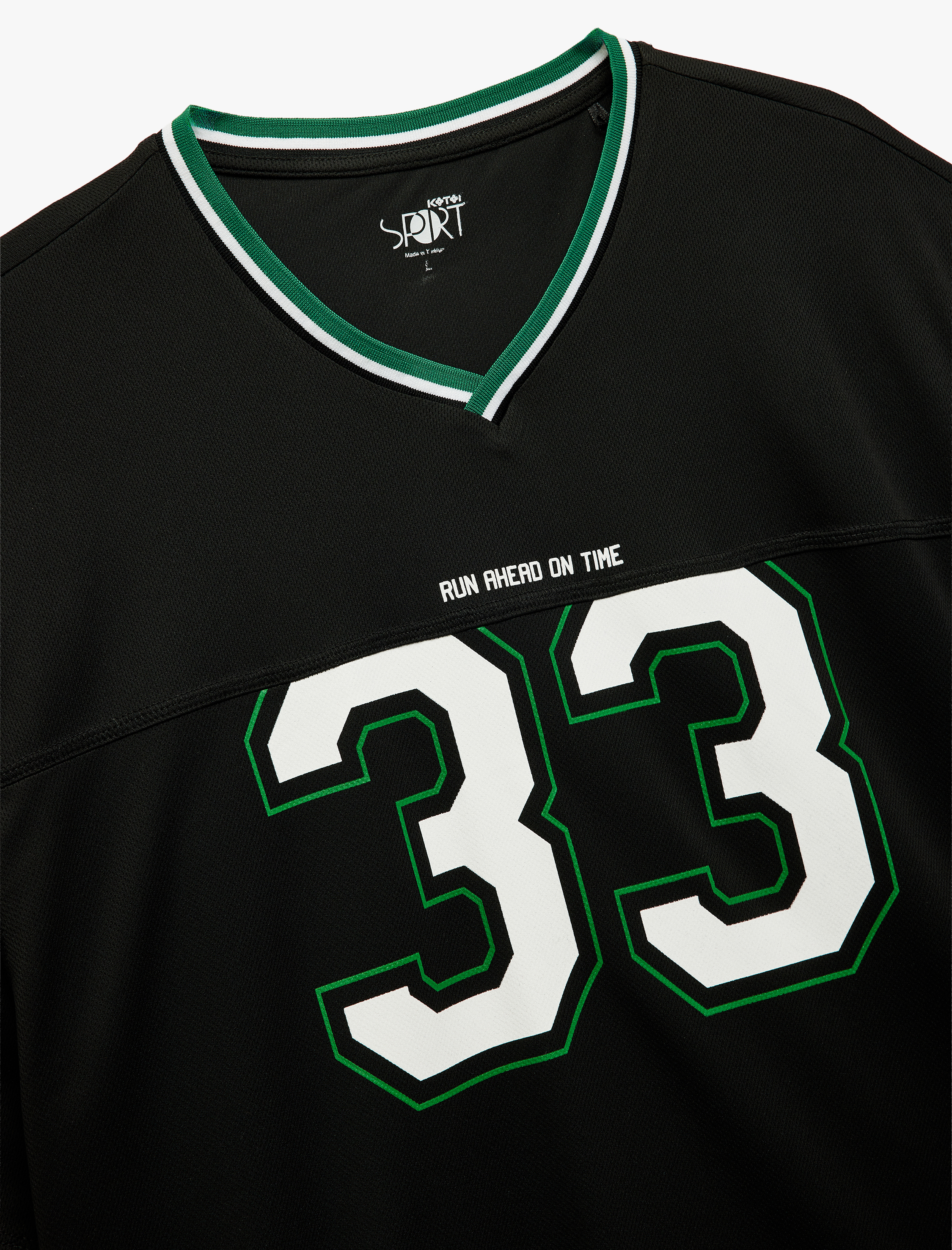   Oversize Yarım Kollu V Yaka Baskılı Spor Tişört