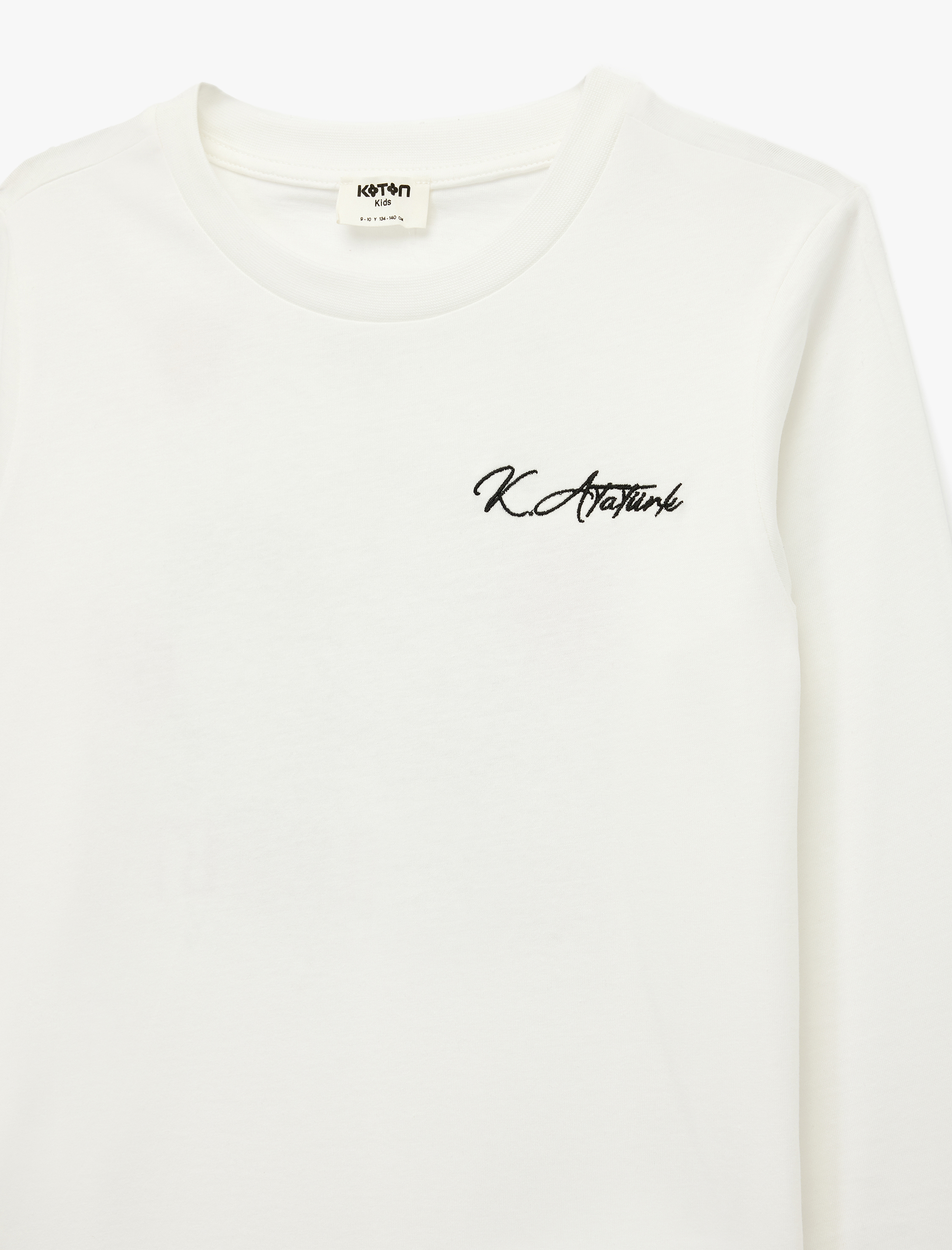  Kız Çocuk Uzun Kollu Bisiklet Yaka Pamuklu Atatürk ve Cumhuriyet Baskılı Tişört