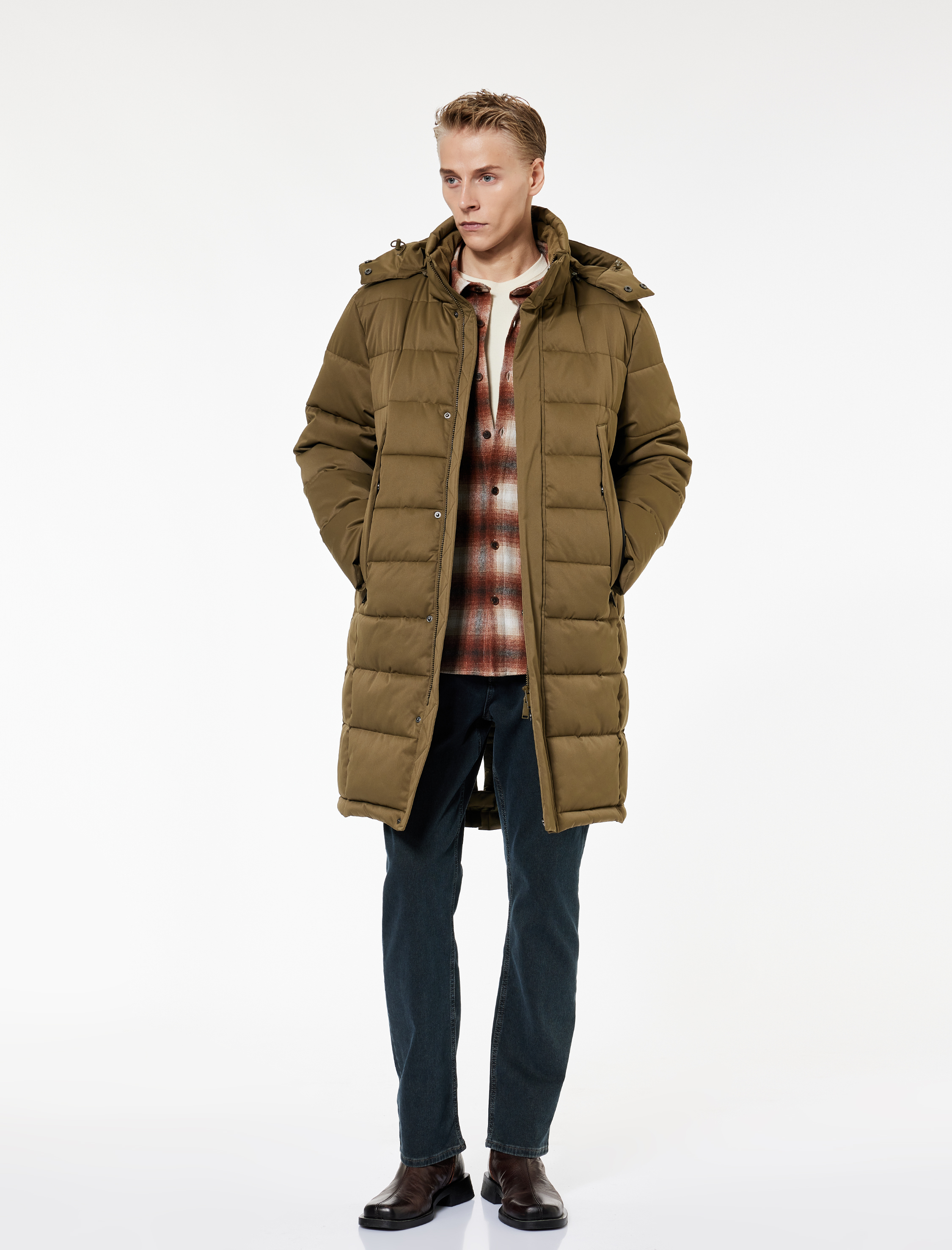   Uzun Kollu Cepli Kapşonlu Uzun Şişme Mont