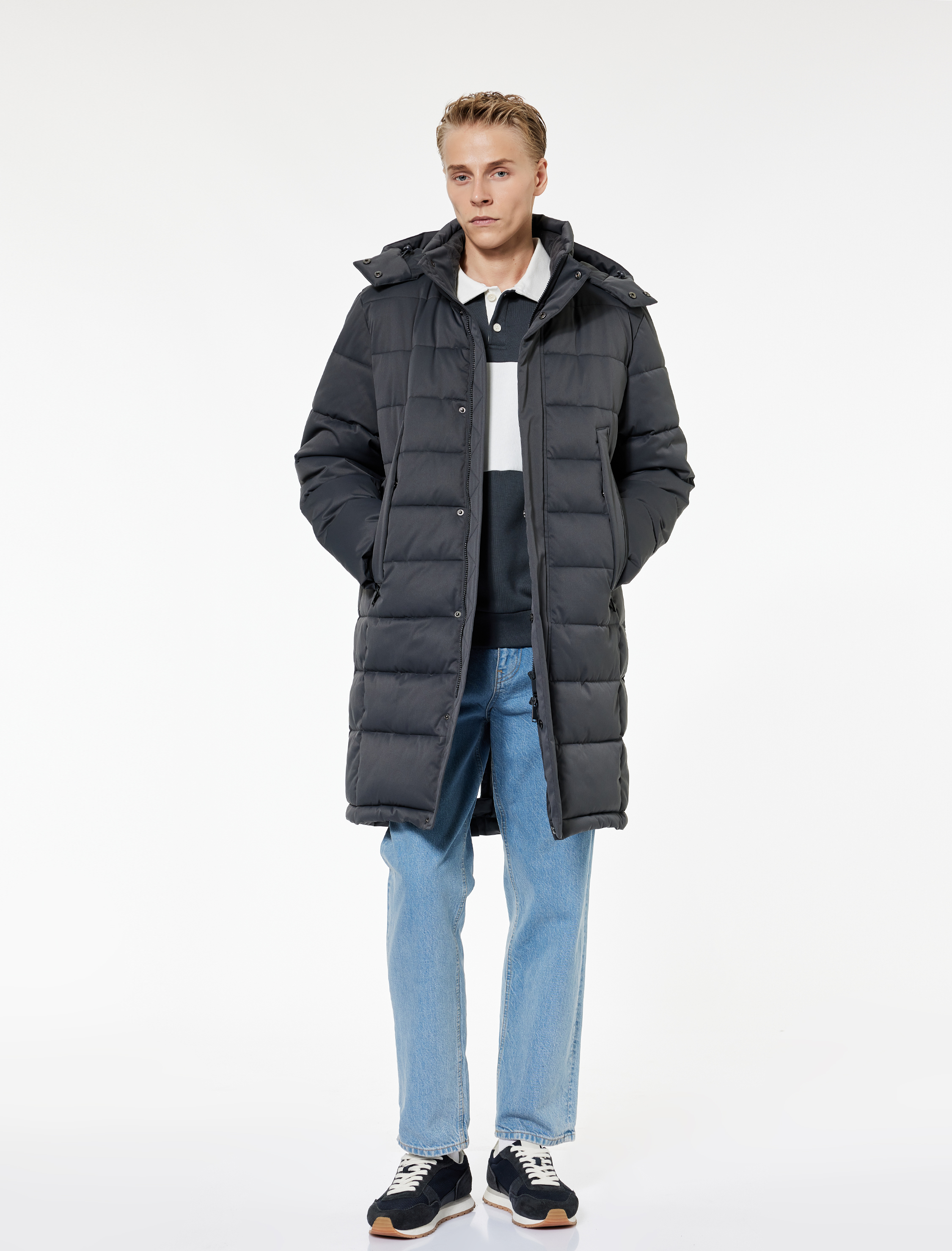   Uzun Kollu Cepli Kapşonlu Uzun Şişme Mont