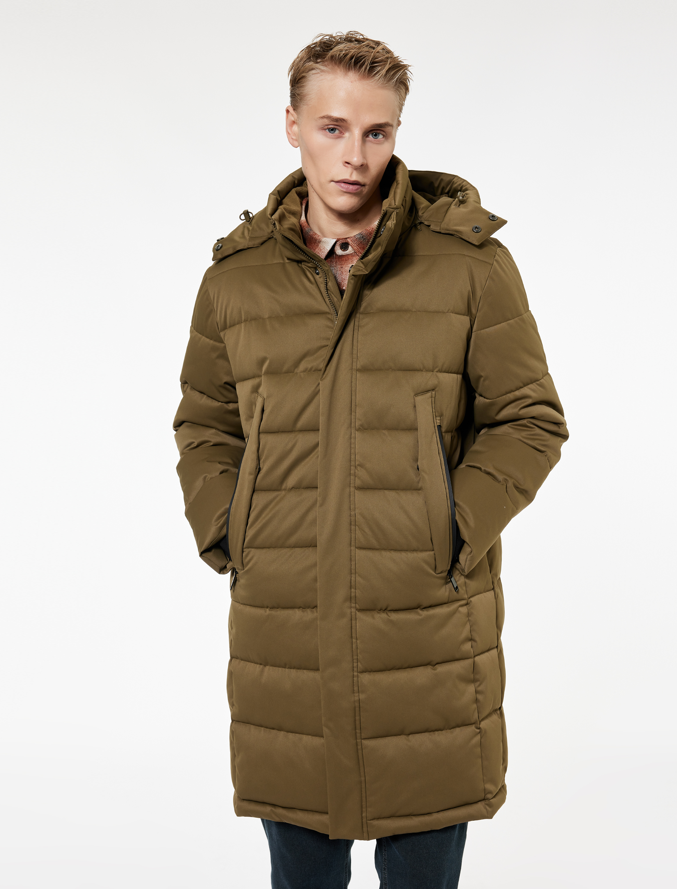   Uzun Kollu Cepli Kapşonlu Uzun Şişme Mont