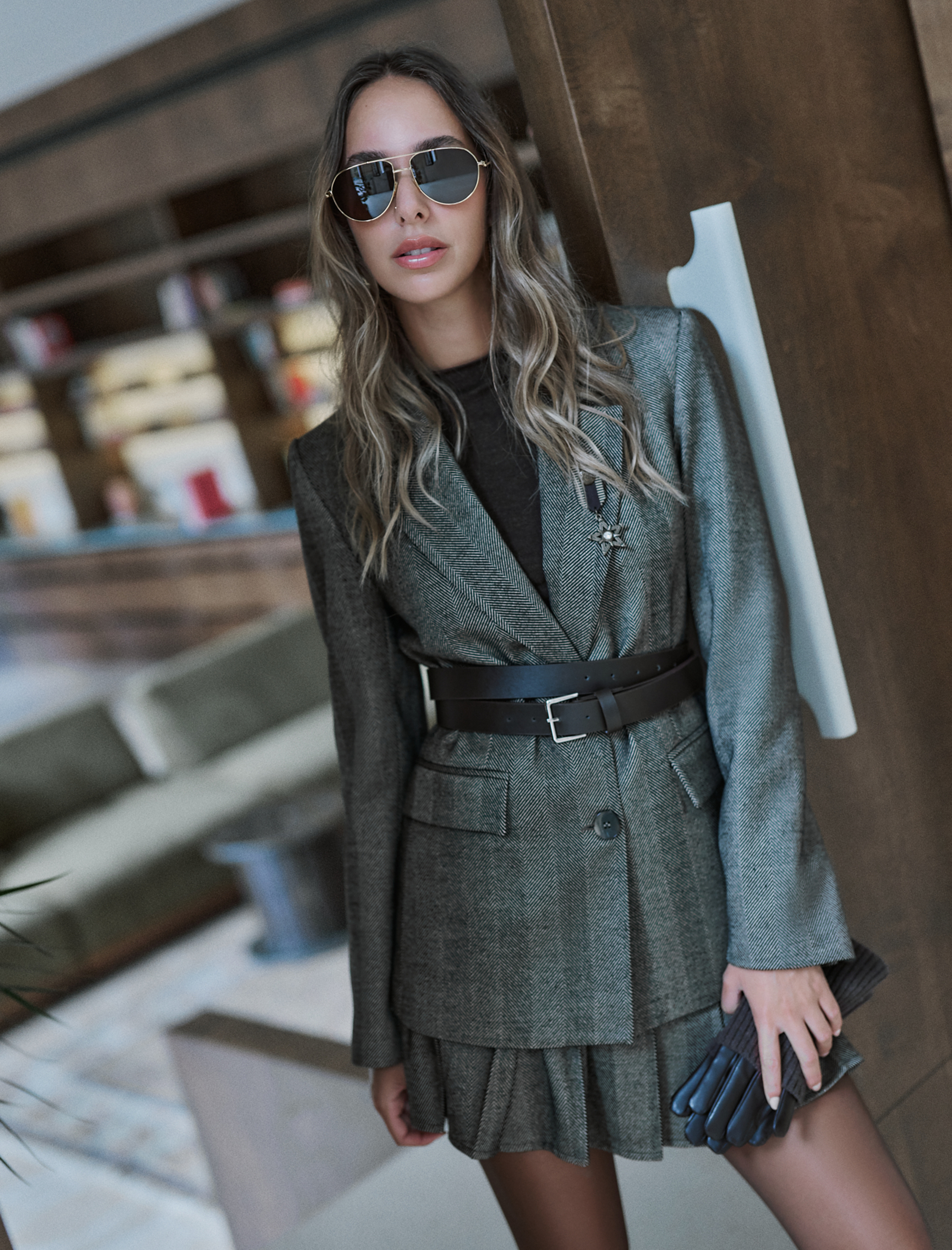   Koton X Sima Tarkan - Kemer Detaylı Kalın Pileli Mini Etek