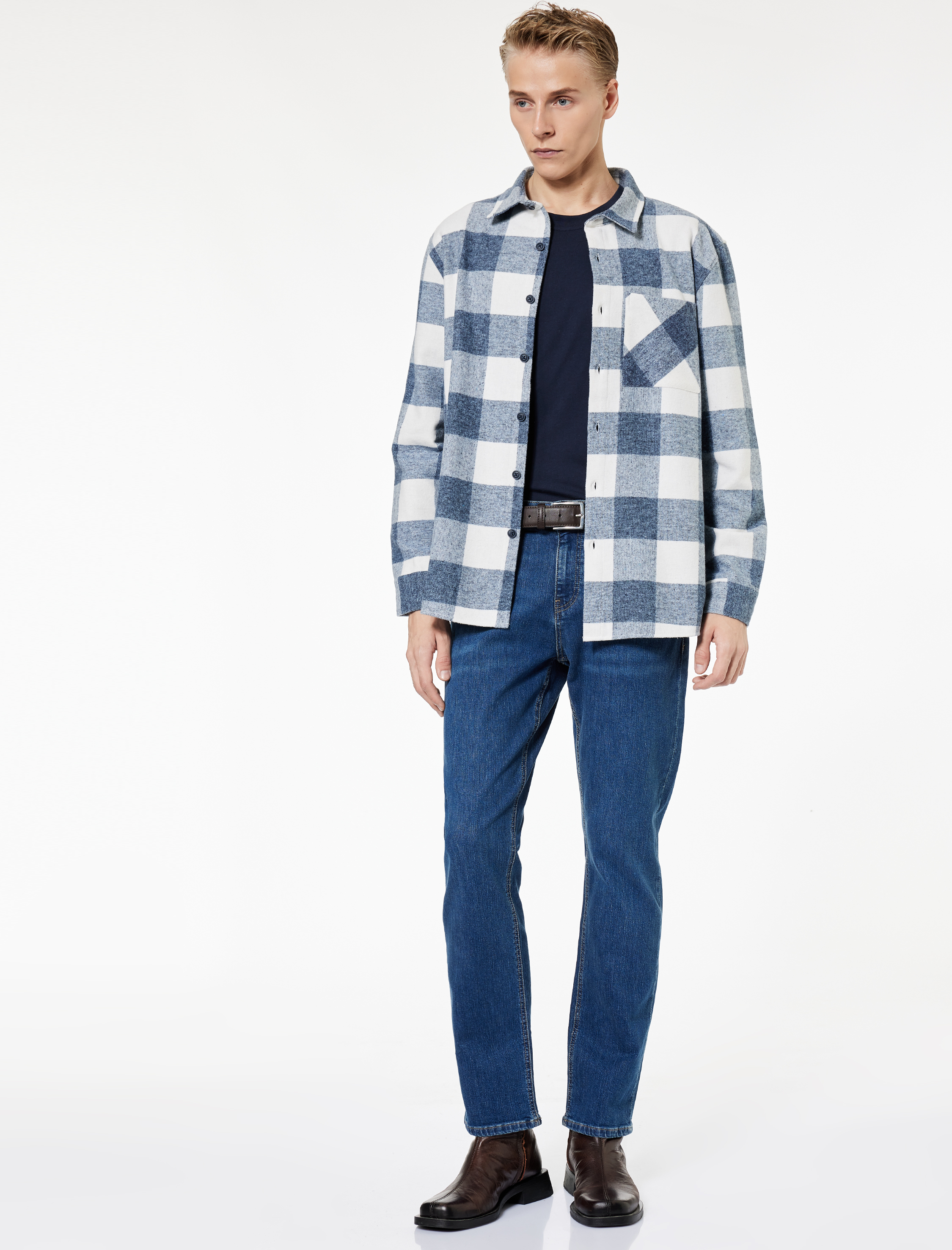   Regular Fit Düğmeli Klasik Yaka Uzun Kollu Kareli Gömlek