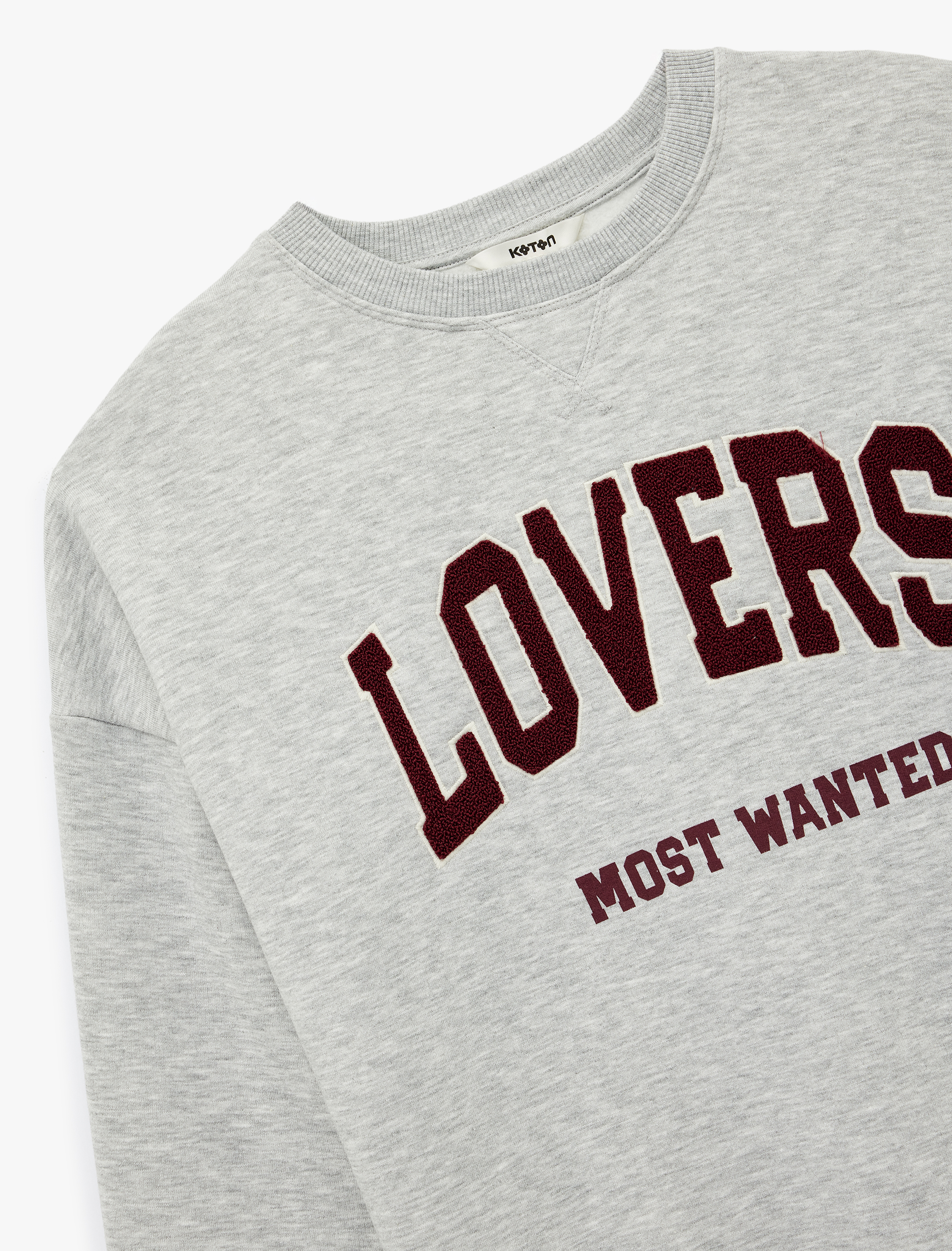   Uzun Kollu Bisiklet Yaka Peluş Aplike Detaylı Baskılı Sweatshirt