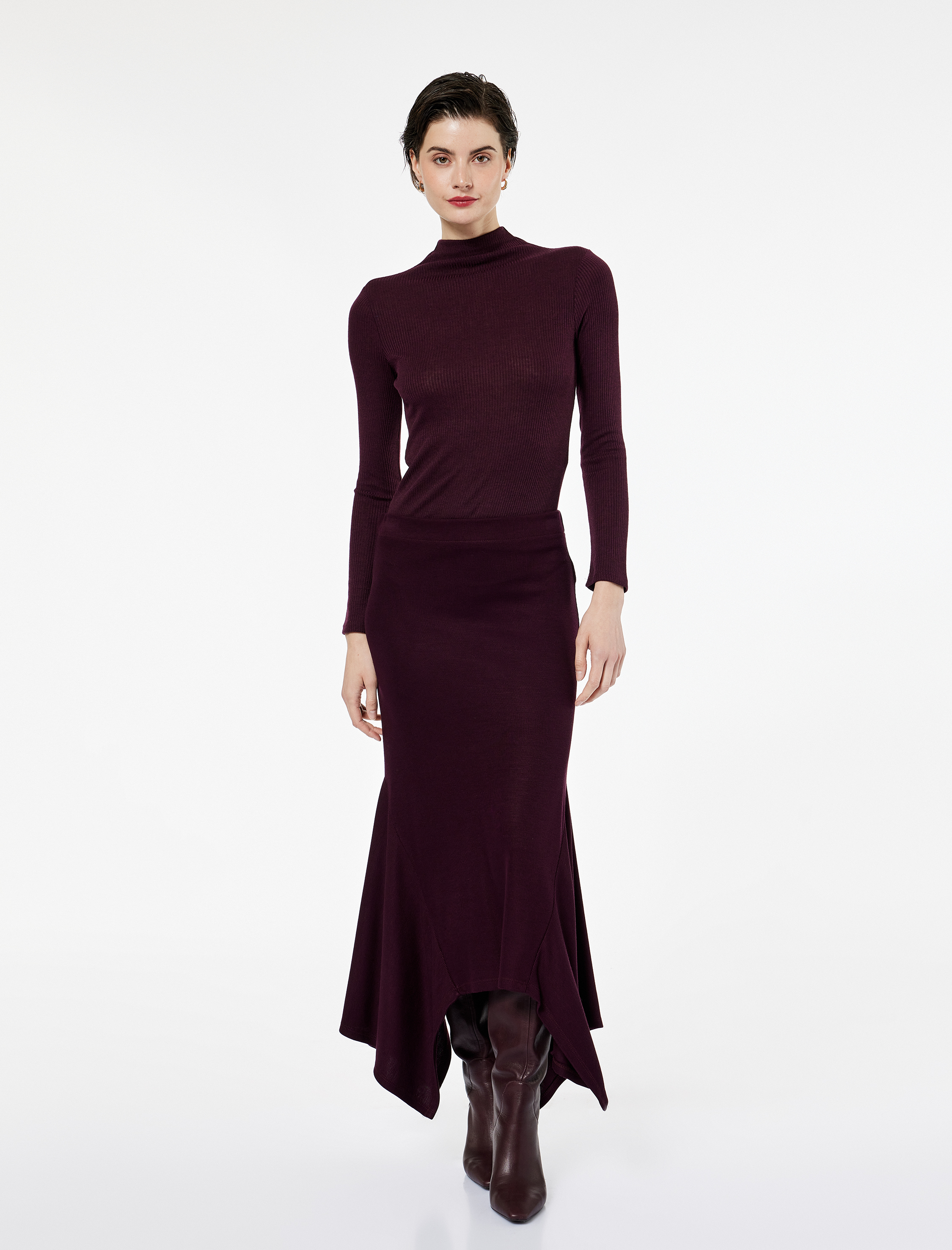   Asimetrik Etek Ucu Detaylı Midi Etek