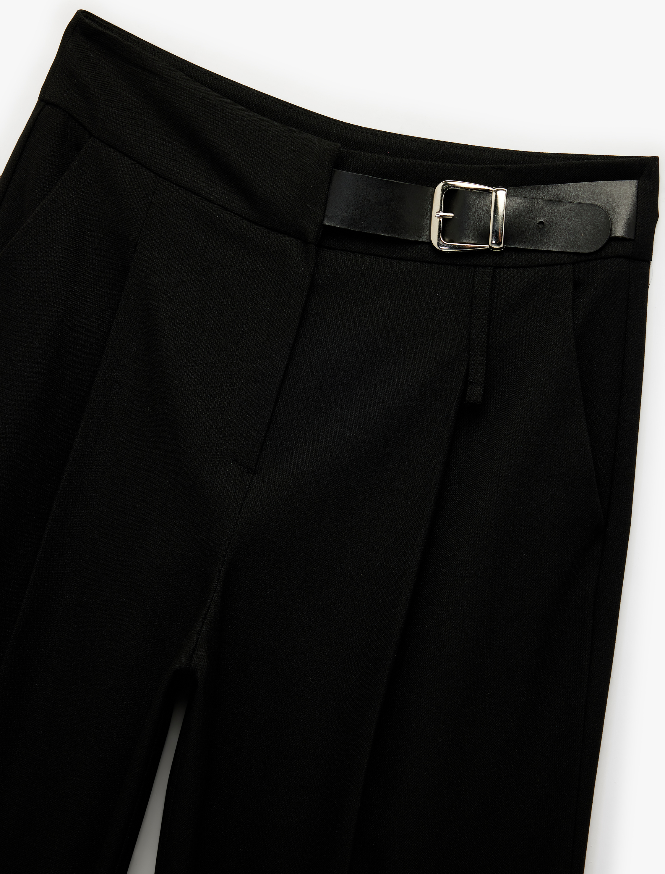   Koton X Sibil Çetinkaya - Straight Fit Yarım Kemer Detaylı Cepli Kumaş Pantolon