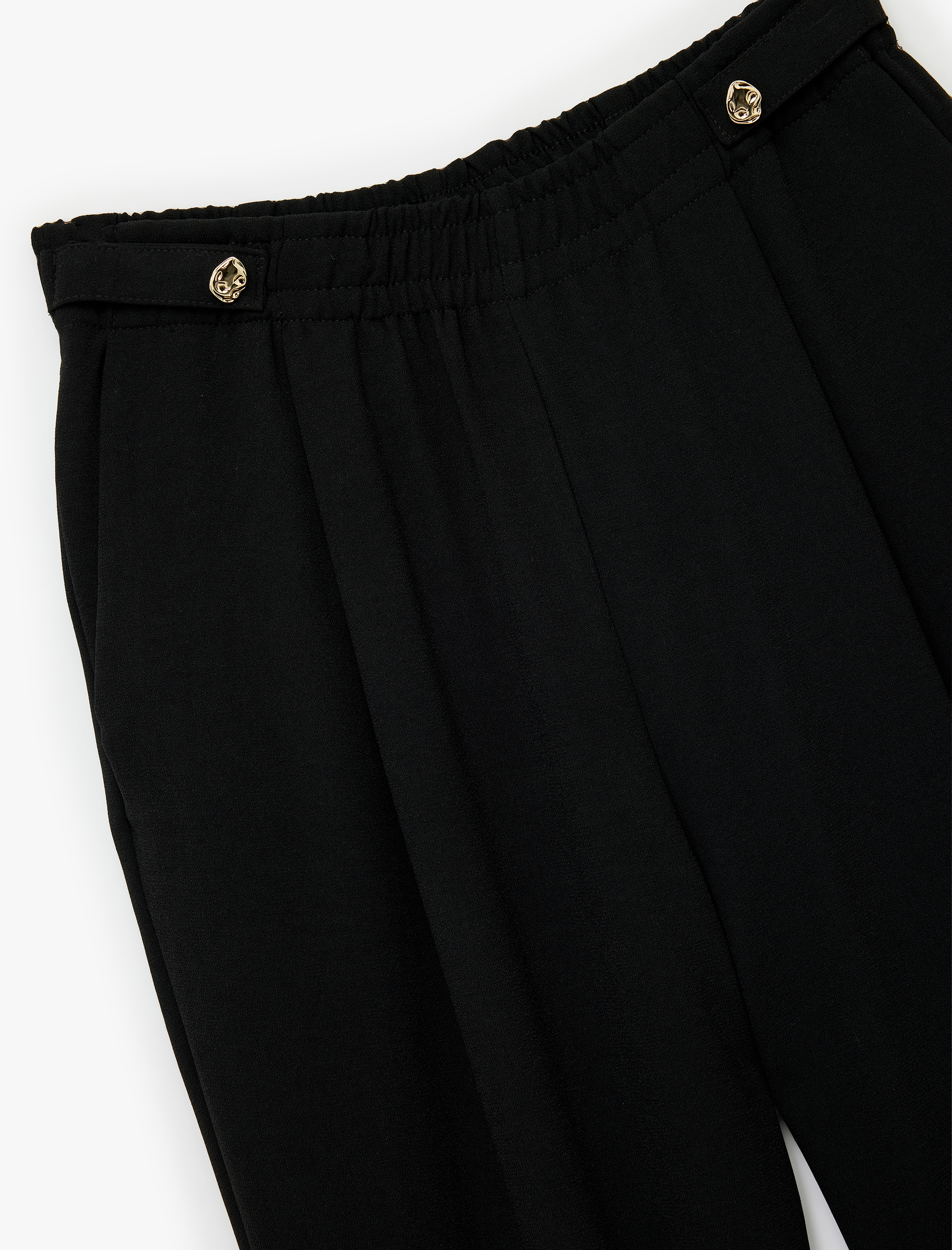   Yüksek Bel Metal Aksesuarlı Cep Detaylı Beli Lastikli Havuç Pantolon