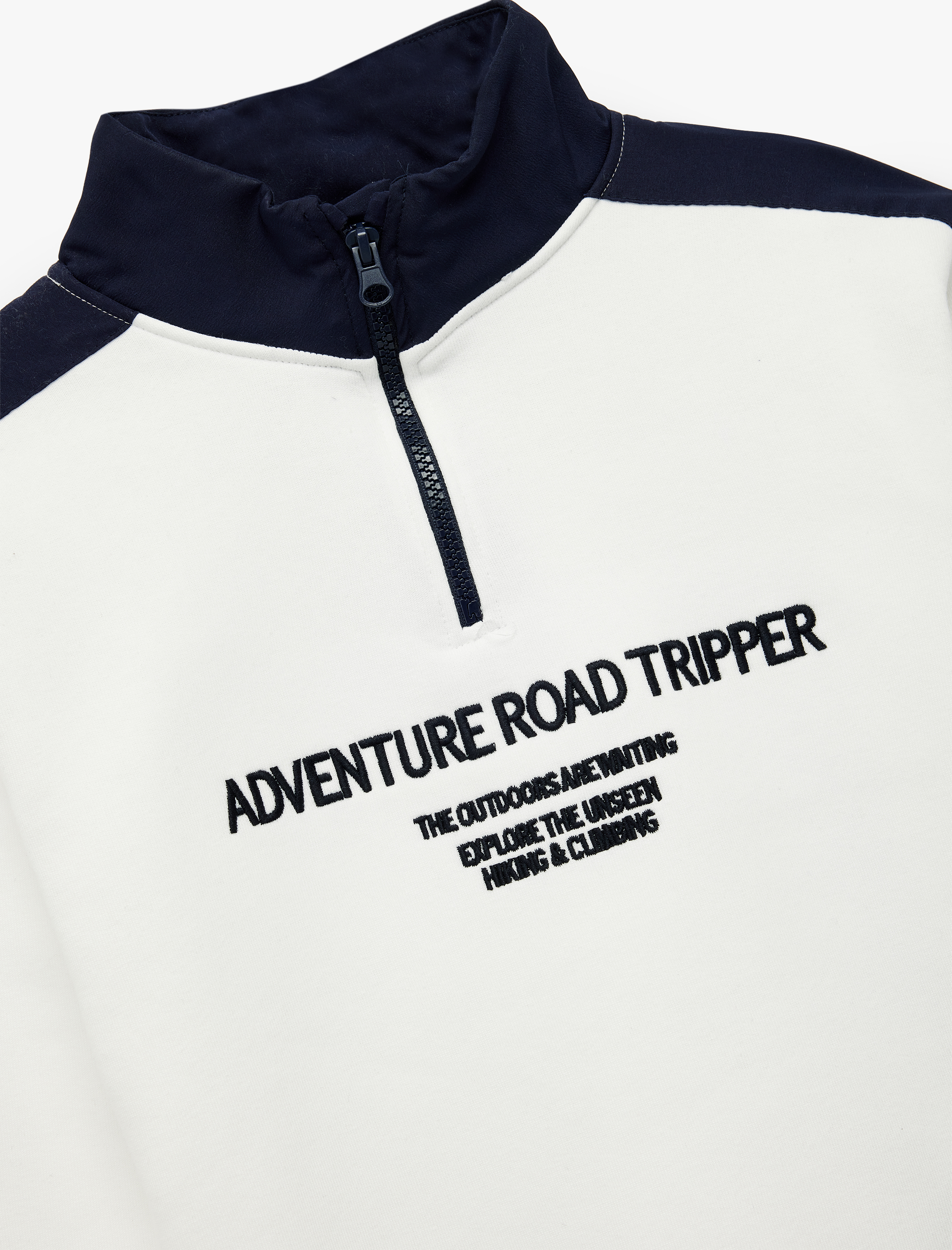  Erkek Çocuk Uzun Kollu Renk Bloklu Baskılı Dik Yaka Yarım Fermuarlı Sweatshirt