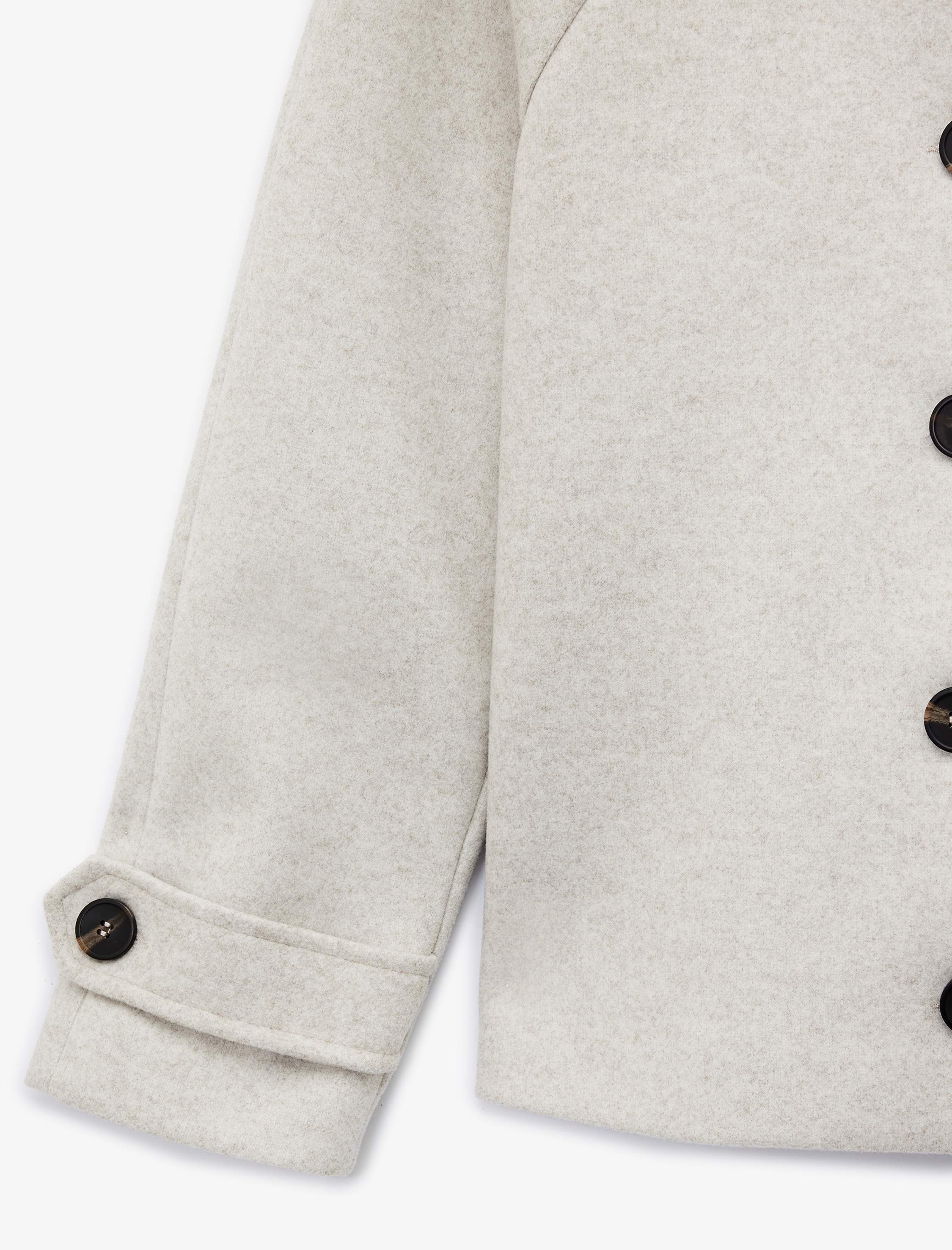   Uzun Kollu Cepli Düğmeli Kapüşonlu Kısa Kaşe Kaban