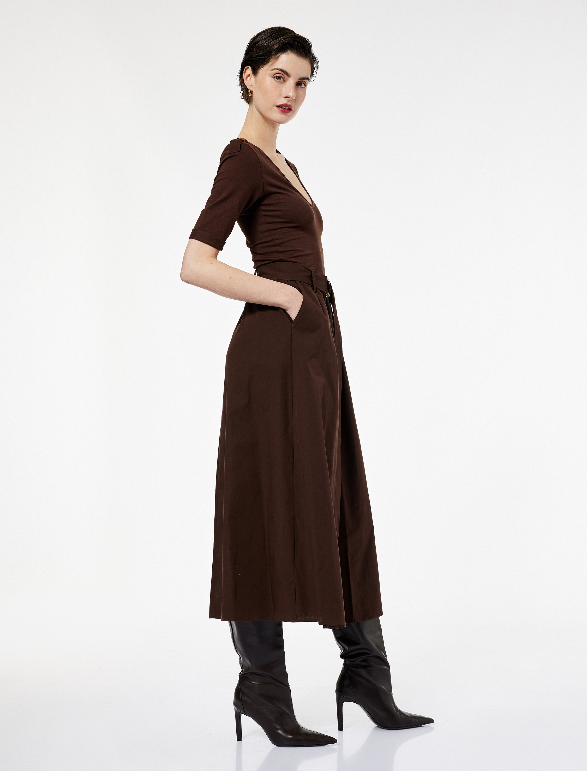   U Yaka Kısa Kollu Kemer Detaylı A Kesim Uzun Elbise