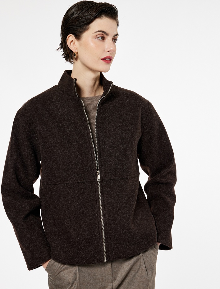  Cepli Dik Yaka Uzun Kollu Fermuarlı Kaşe Ceket