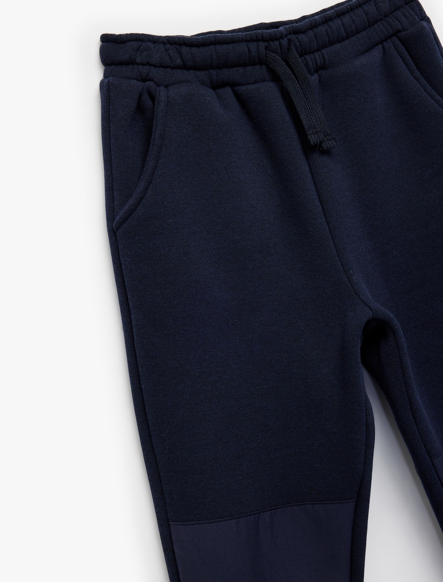  Erkek Çocuk Beli Bağcıklı Cep Detaylı Jogger Eşofman Altı