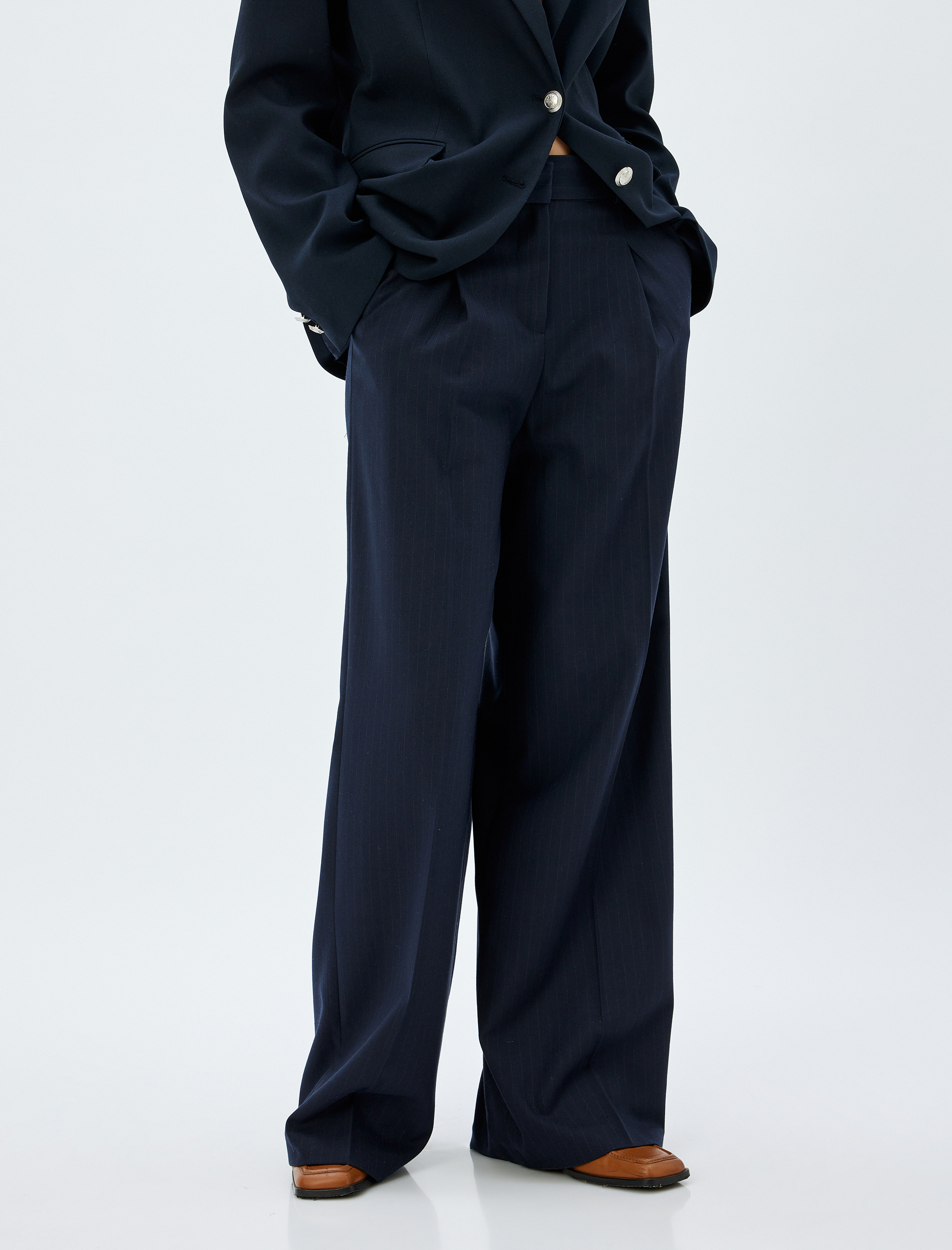   Pile Detaylı Cepli Yüksek Bel Geniş Paça Kumaş Pantolon