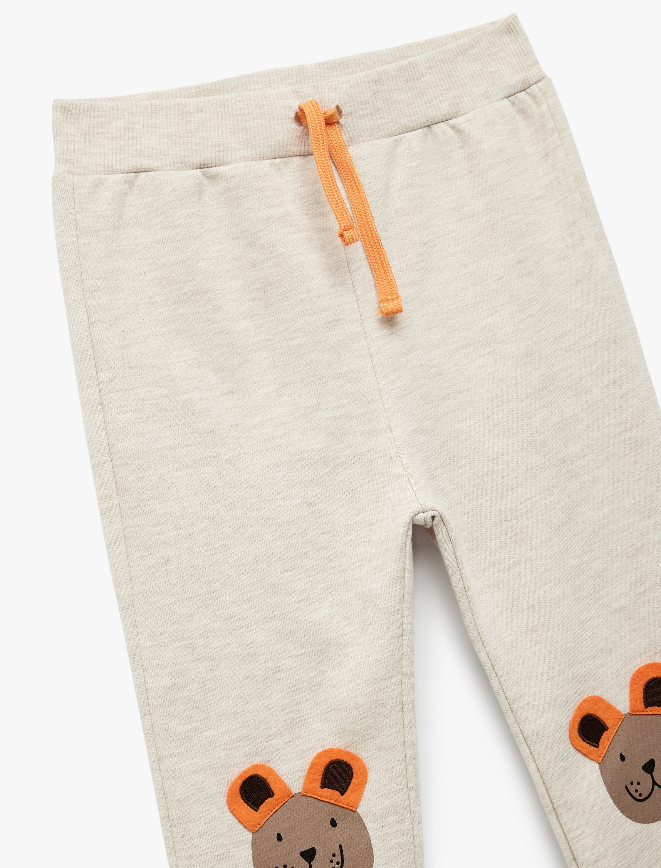  Erkek Bebek Beli Bağcıklı Şardonlu Ayıcık Detaylı Eşofman Altı