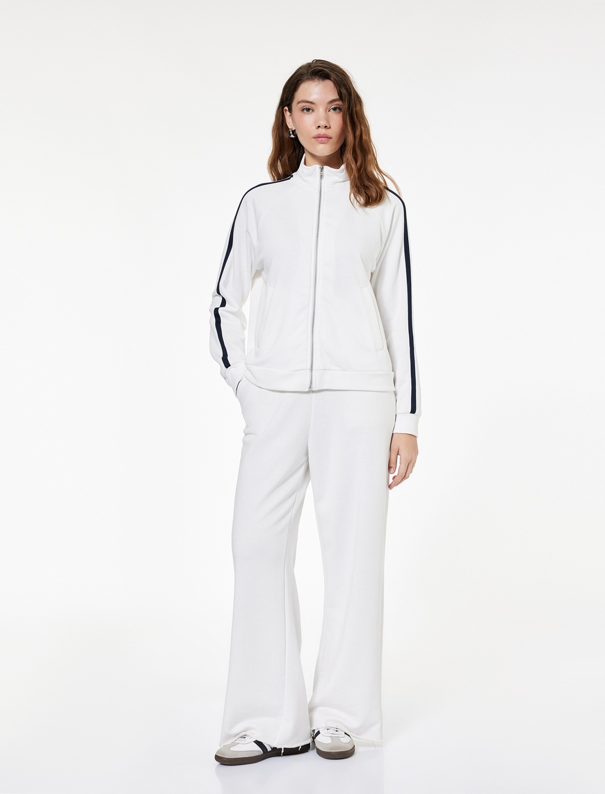   Üç İplik Şerit Detaylı Uzun Kollu Dik Yaka Fermuarlı Sweatshirt