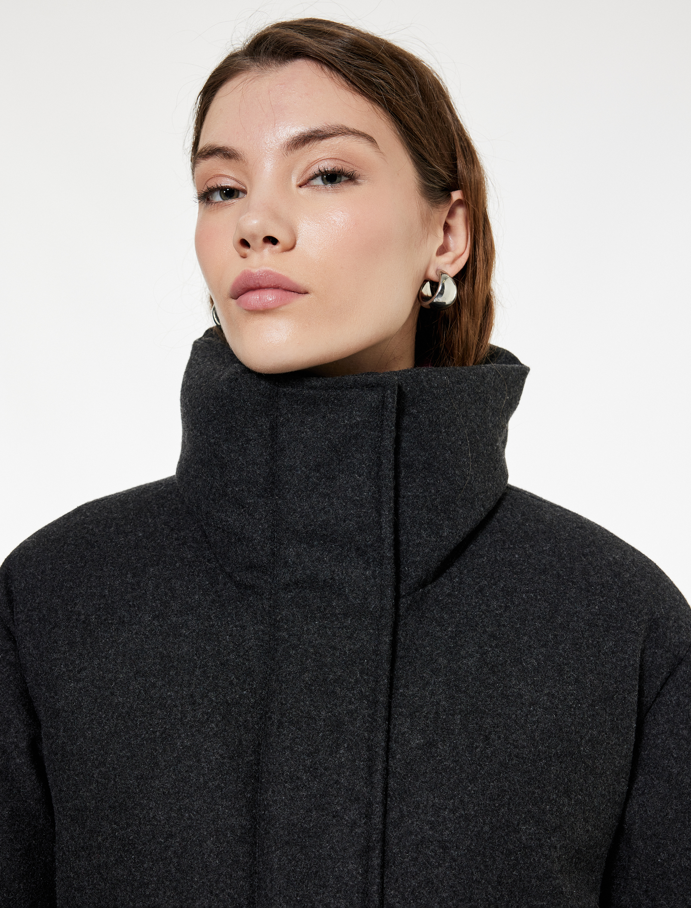   Koyun Yünü Karışımlı Cepli Dik Yaka Uzun Kollu Oversize Kaşe Mont