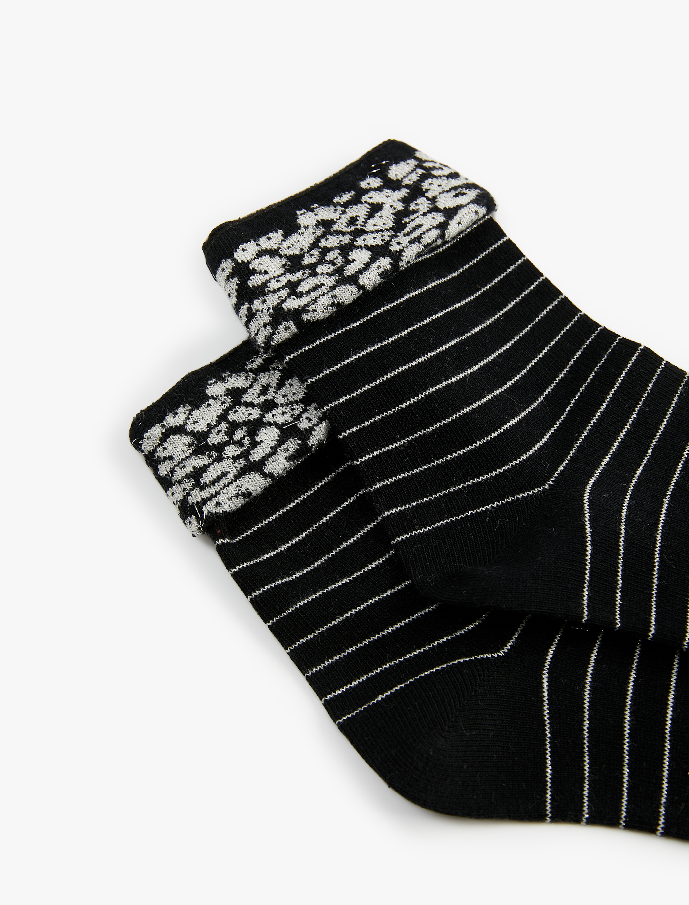  Kadın Çizgili Pamuklu Soket Çorap