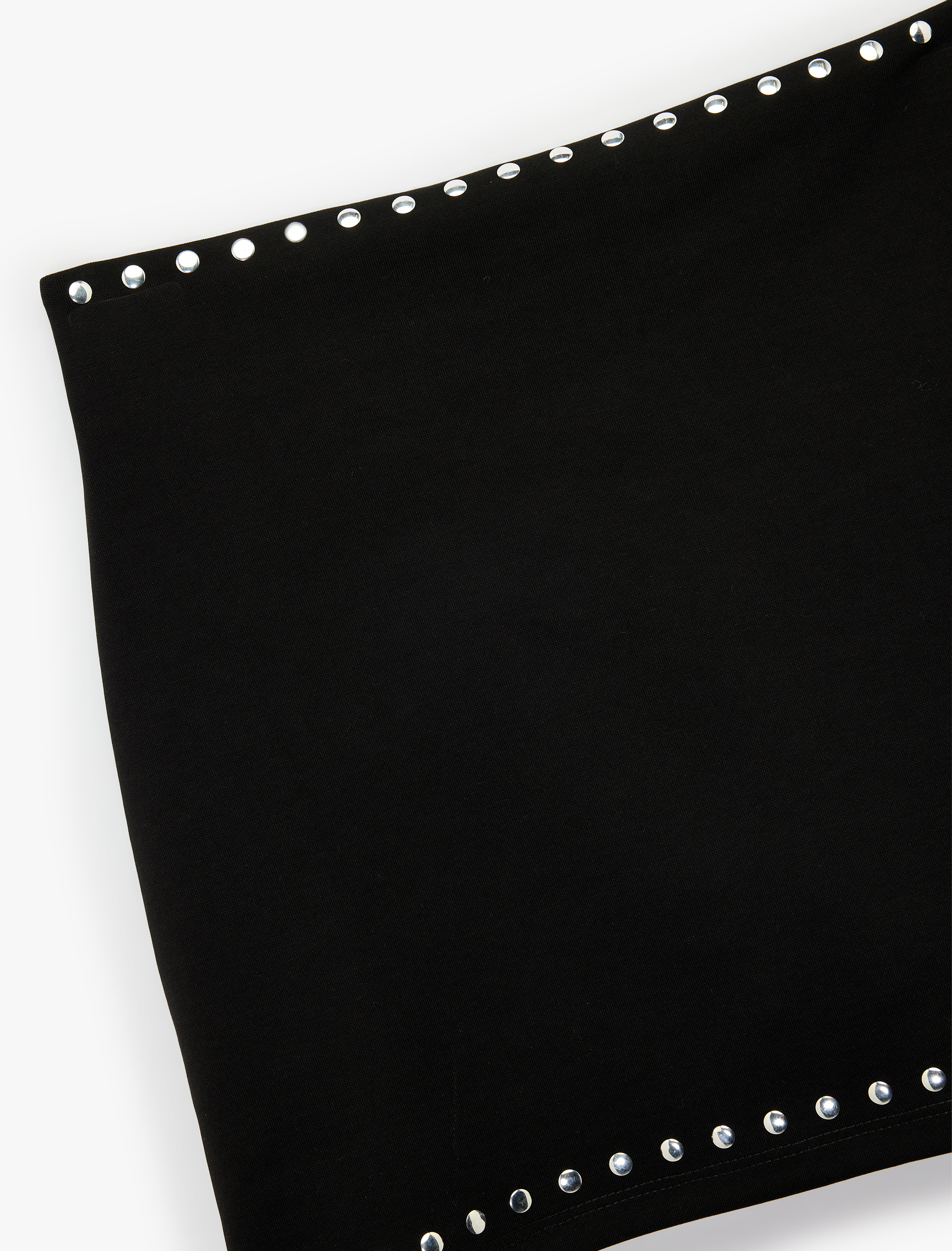   Slim Fit Metal Aksesuar Detaylı Mini Şort Etek