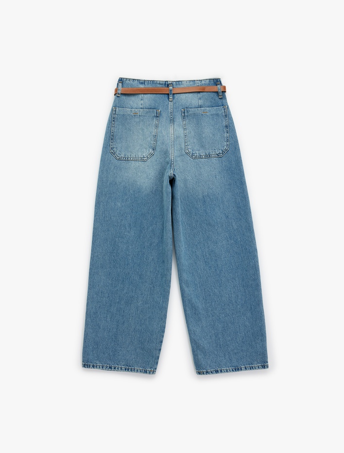  Yüksek Bel Pamuklu Kemer Detaylı Cepli Kısa Geniş Paça Jean Pantolon - Wide Leg Jeans