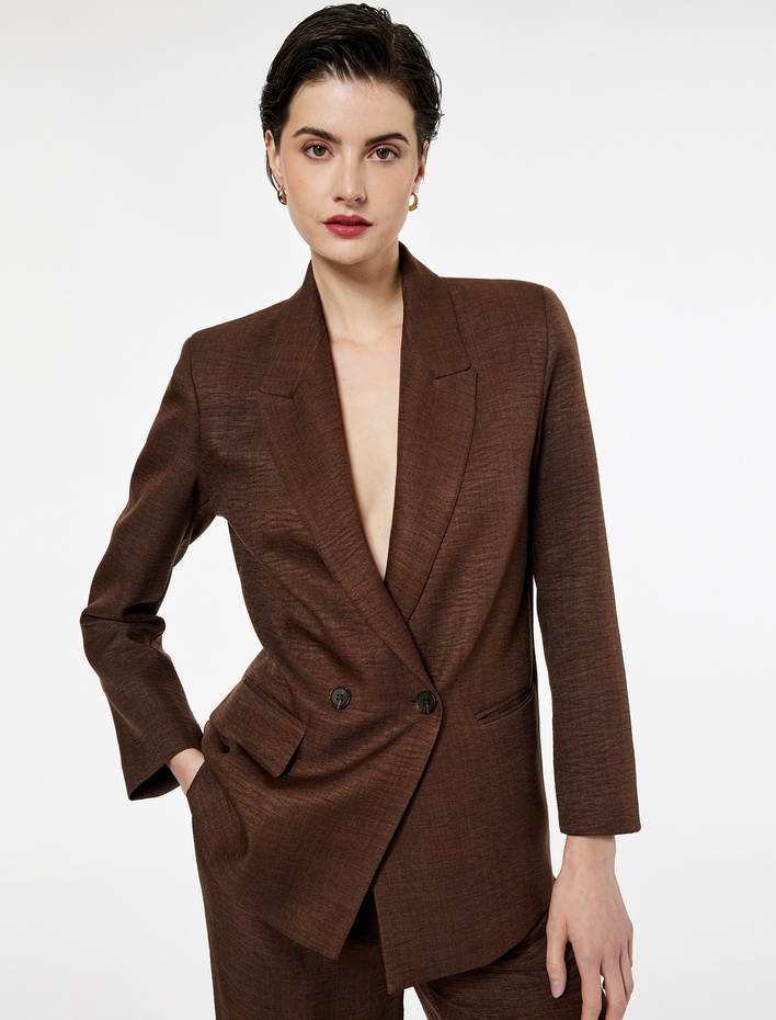  Cep Detaylı Düğmeli Uzun Kollu Kruvaze Yaka Blazer Ceket