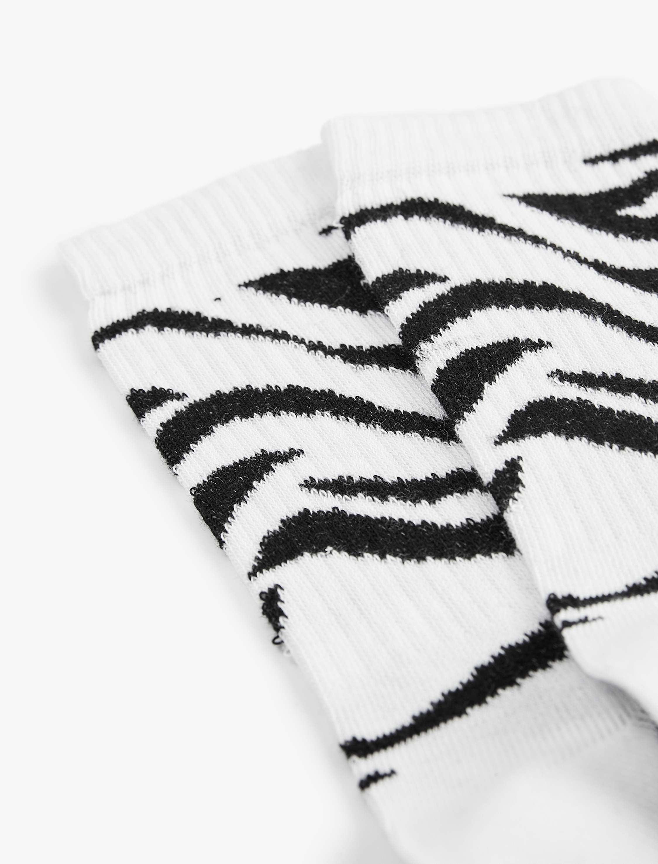  Kadın Pamuklu Zebra Desenli Tenis Çorabı