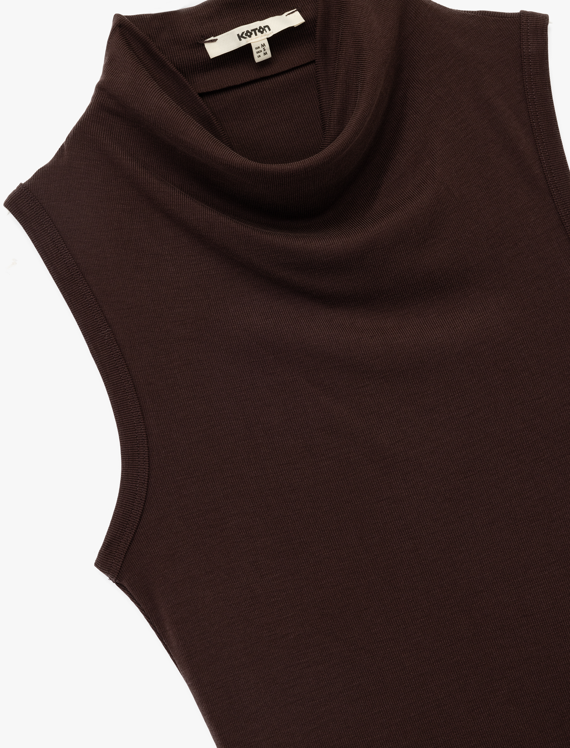 Modal Kumaş Slim Fit Dik Dökümlü Yaka Kolsuz Bluz