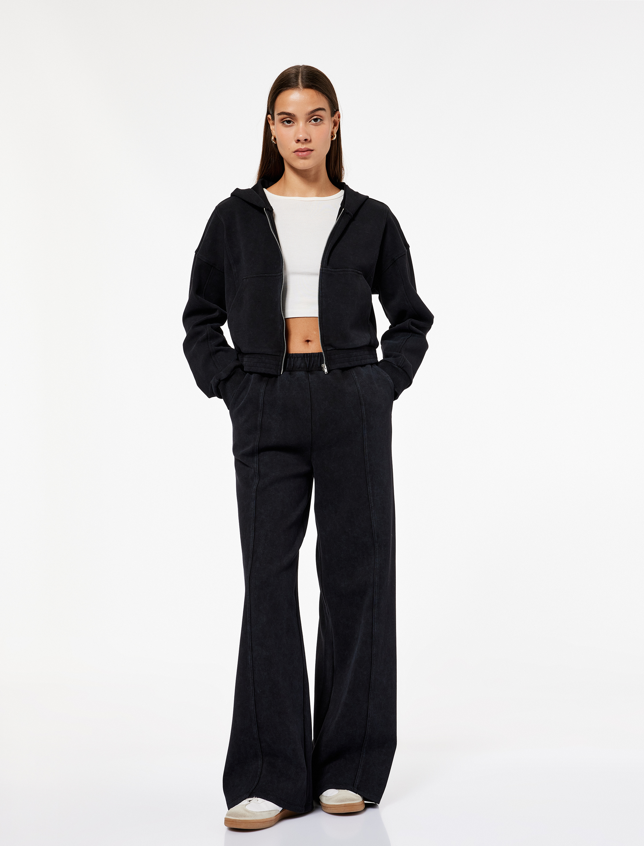 Şardonlu Rahat Kalıp Nervürlü Cepli Beli Lastikli Geniş Paça Eşofman Altı