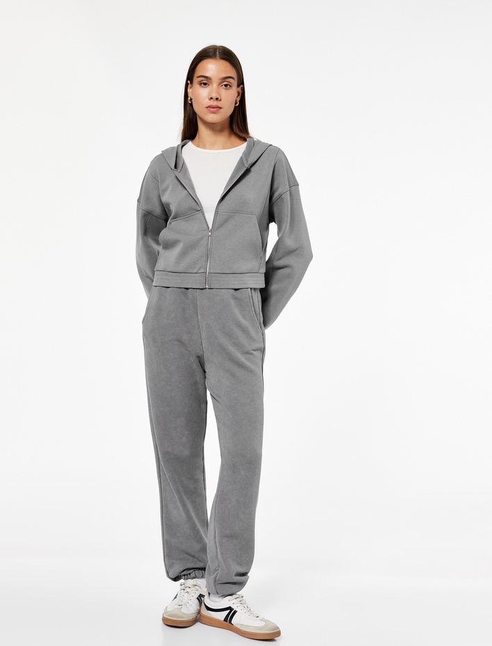  Rahat Kalıp Kanguru Cepli Fermuarlı Yıkamalı Kapüşonlu Crop Sweatshirt
