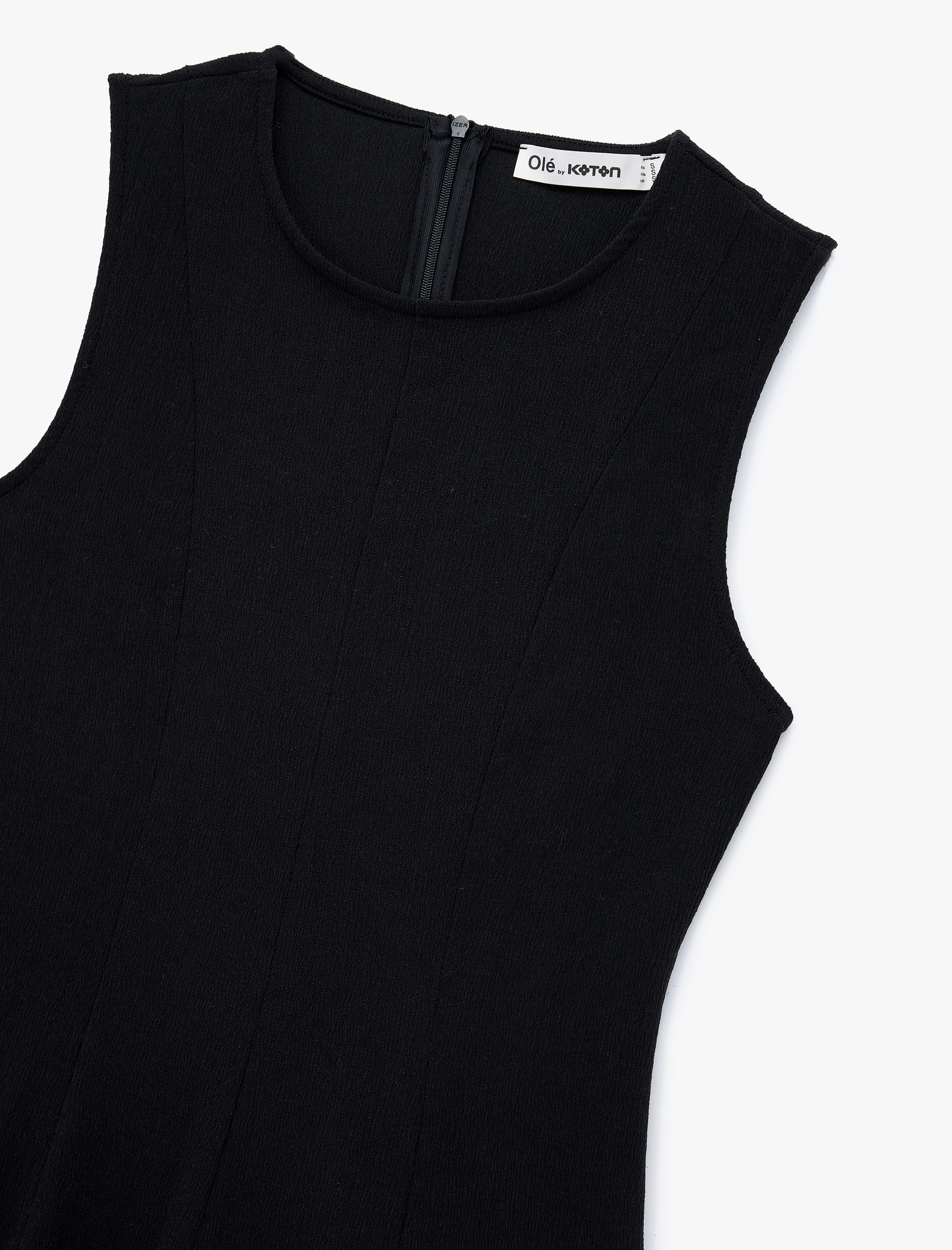   Slim Fit Kolsuz Bisiklet Yaka Mini Elbise