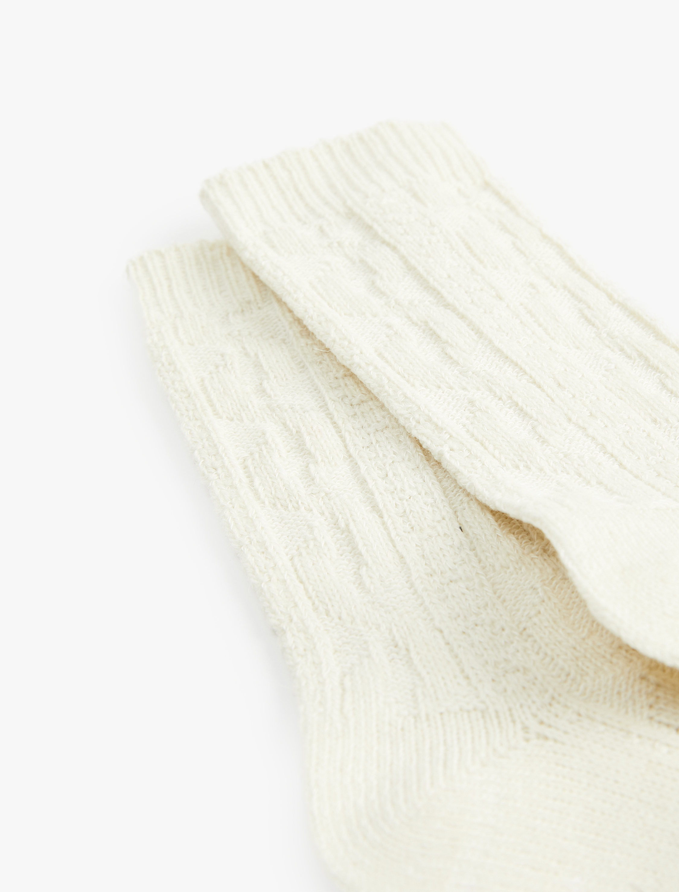  Kadın Dokulu Soket Çorap