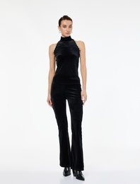 Slim Fit Kolsuz İnci Detaylı Dik Halter Yaka Kadife Bluz