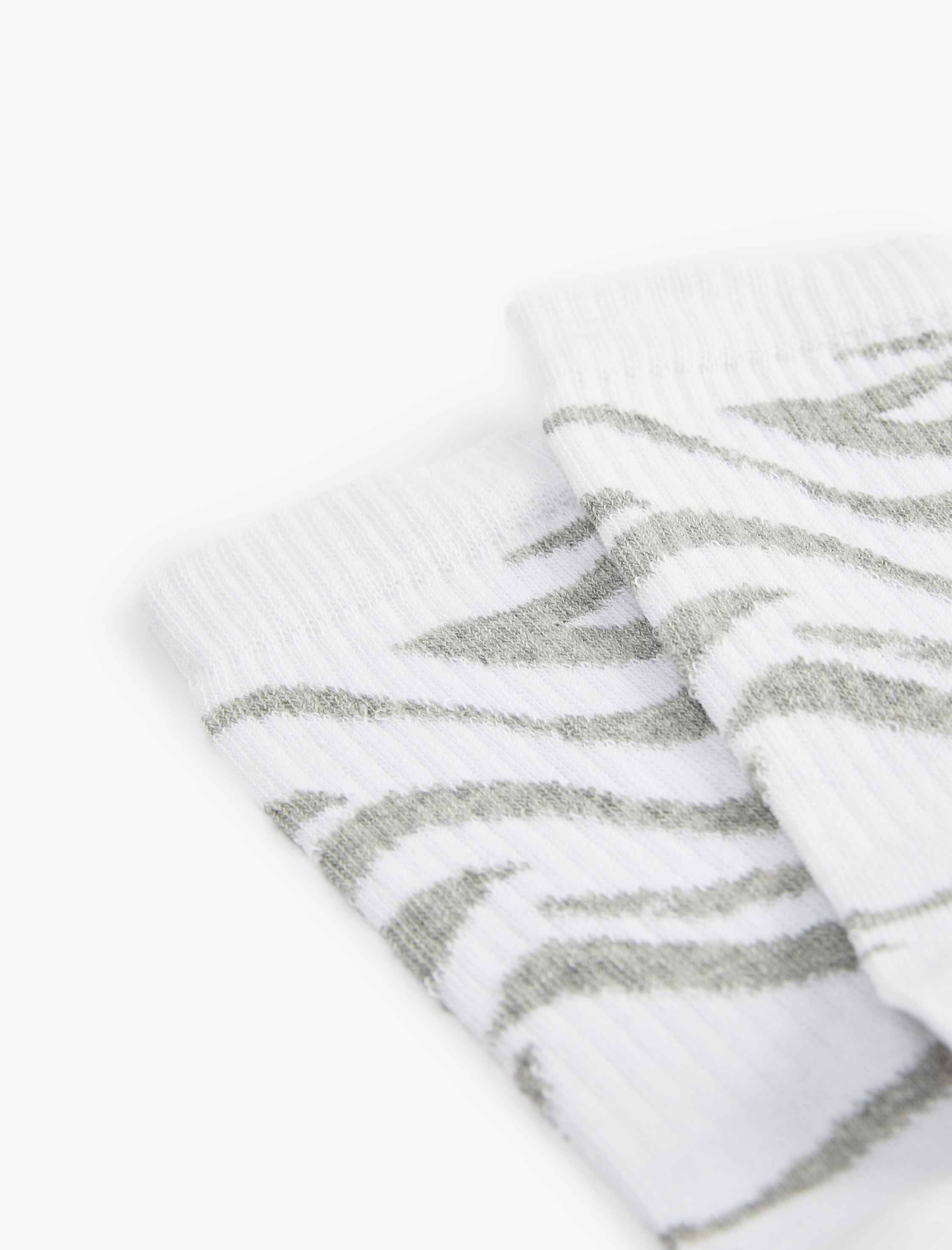  Kadın Pamuklu Zebra Desenli Tenis Çorabı