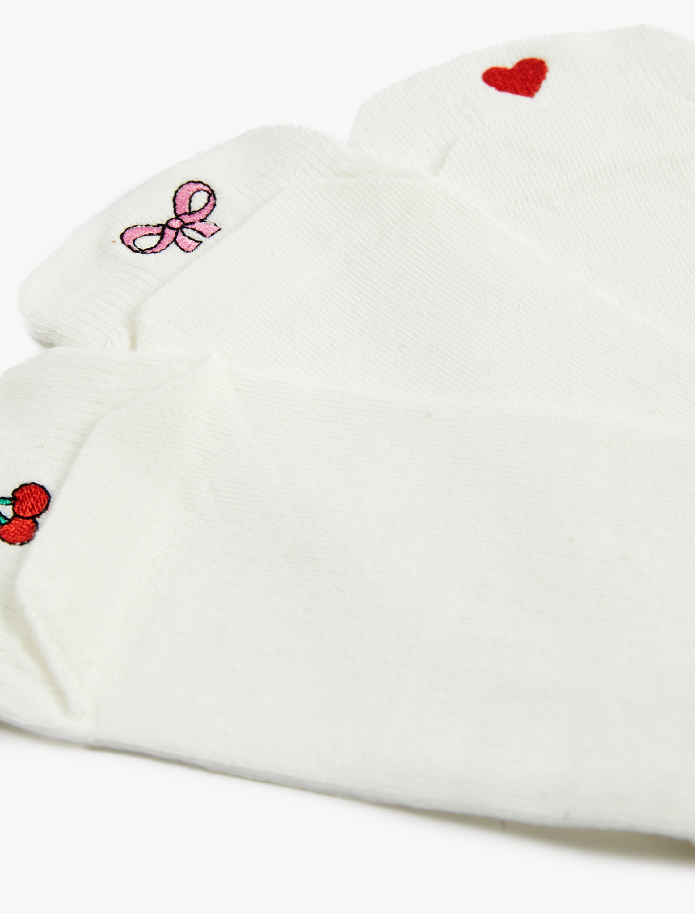 Kadın Kiraz Detaylı Kalpli 3'lü Patik Çorap Seti