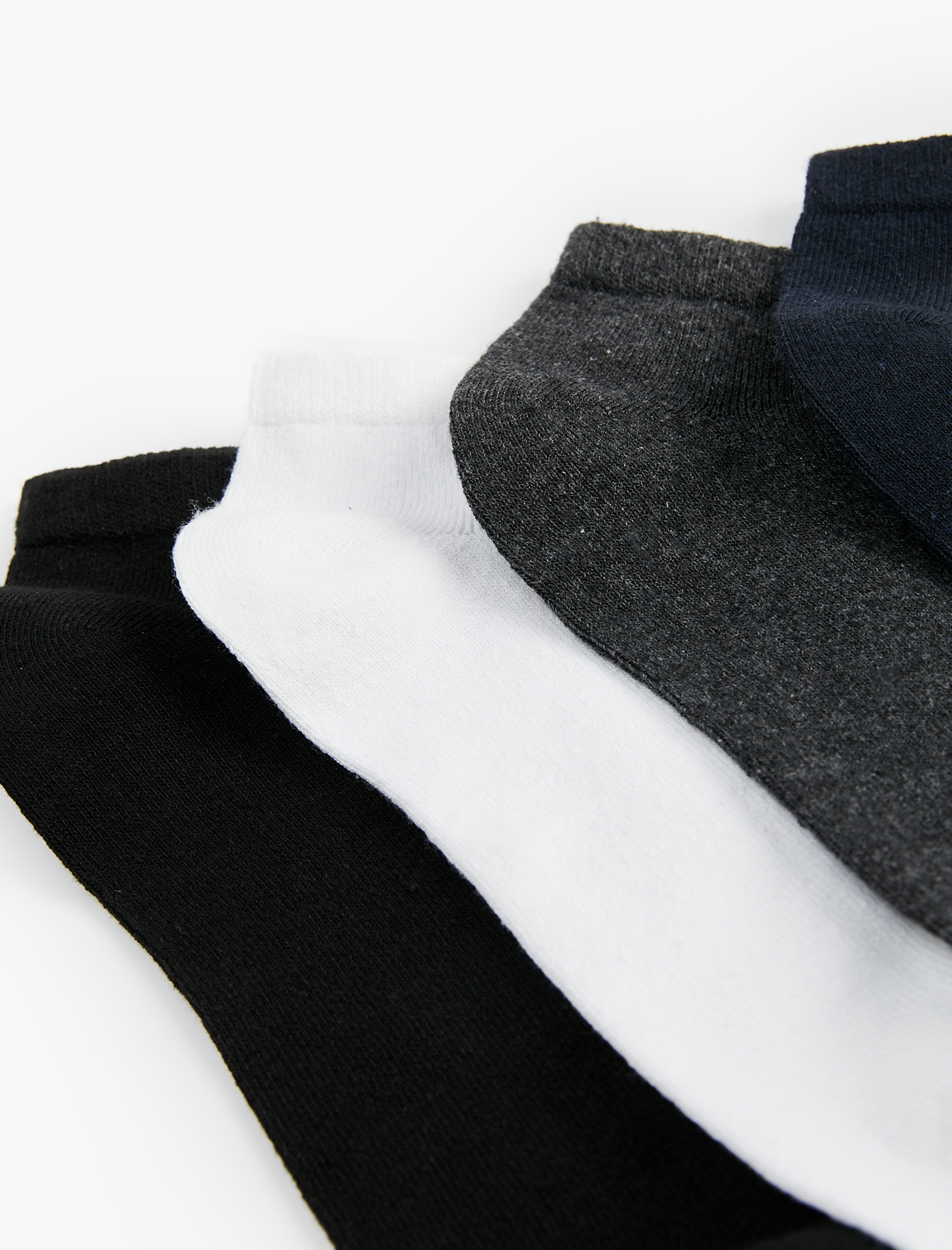  Erkek Basic 4'lü Patik Çorap Seti