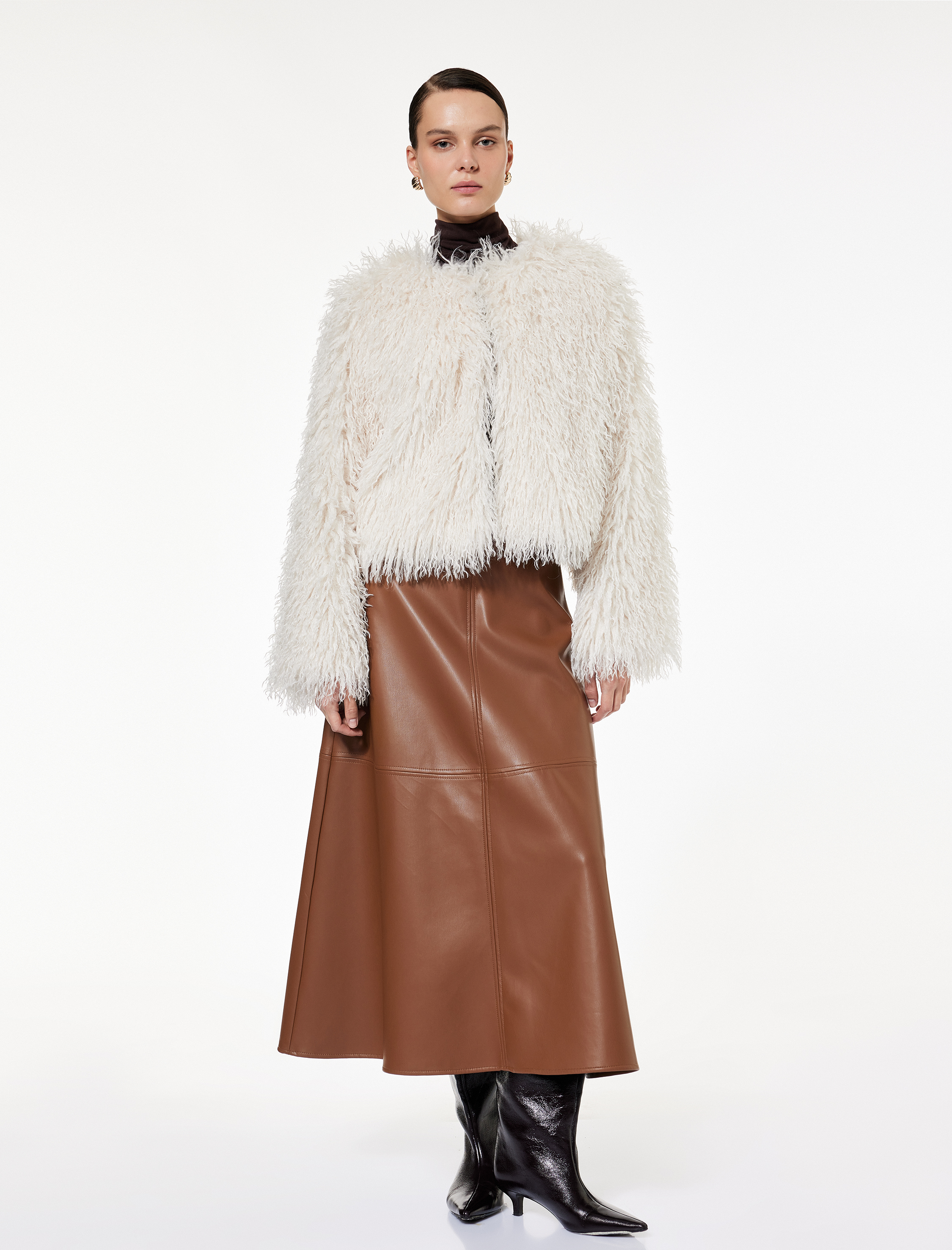 Koton X Sibil Çetinkaya - Uzun Kollu Gizli Cep Detaylı Bisiklet Yaka Suni Kürk Crop Ceket