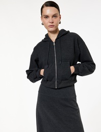 Pamuklu Slim Fit Cepli Uzun Kollu Fermuarlı Kapüşonlu Hırka