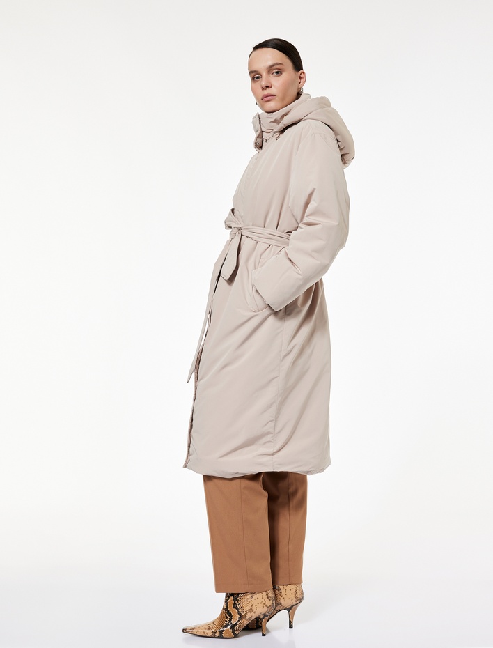  Uzun Kollu Cepli Kemerli Su İtici Kapüşonlu Uzun Anorak Mont