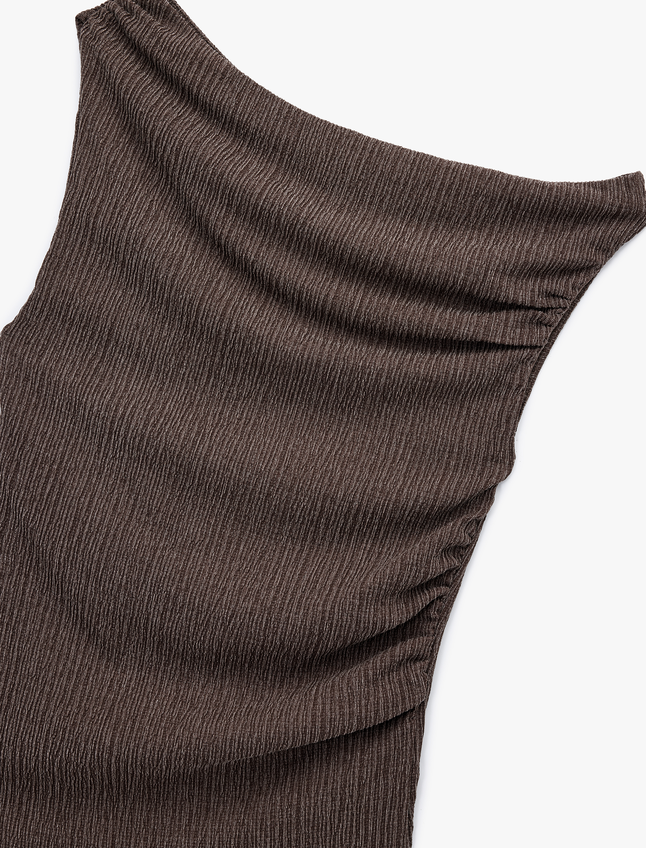   Viskon Karışımlı Drape Detaylı Dokulu Asimetrik Yaka Kolsuz Bluz