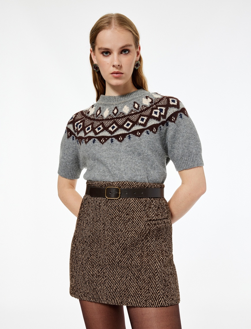   Koton X Melis Ağazat - A Kesim Slim Fit Cepli Mini Kışlık Etek