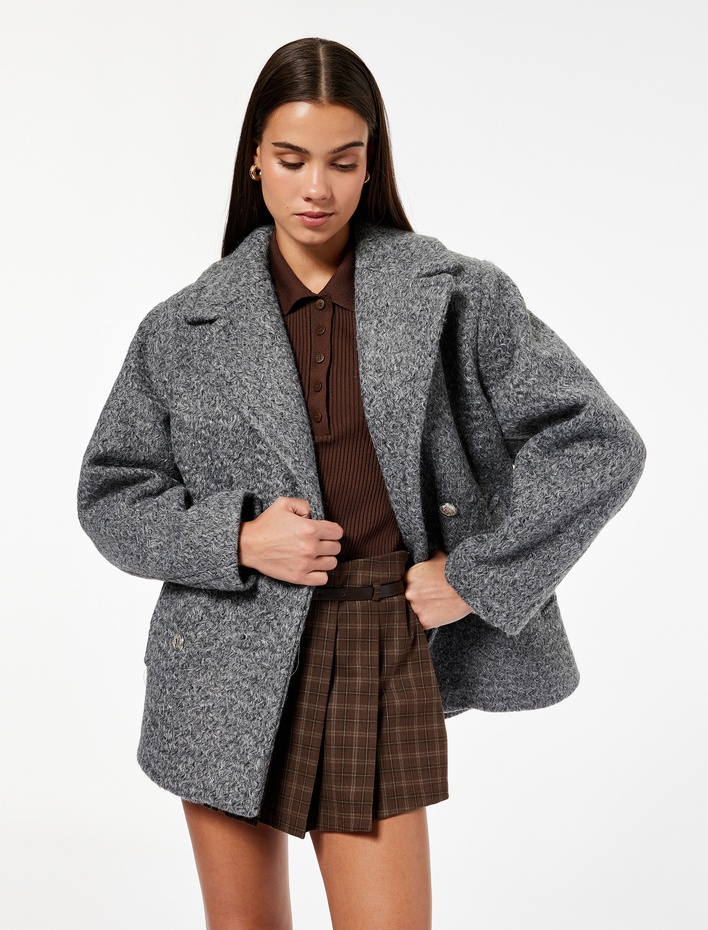  Düğmeli Cep Detaylı Kruvaze Yaka Oversize Buklet Kaban