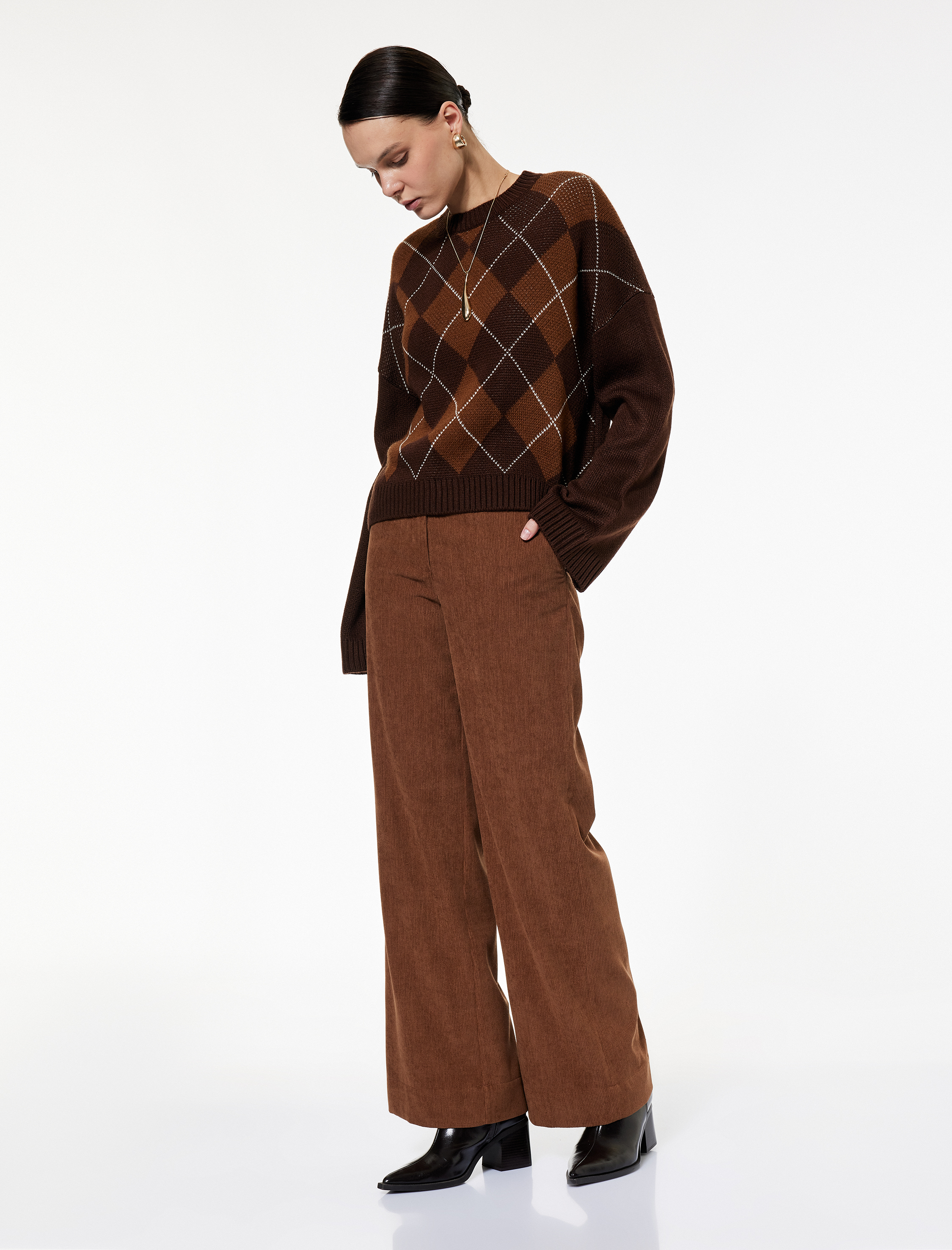   Yüksek Bel Cep Detaylı Geniş Paça Kadife Pantolon