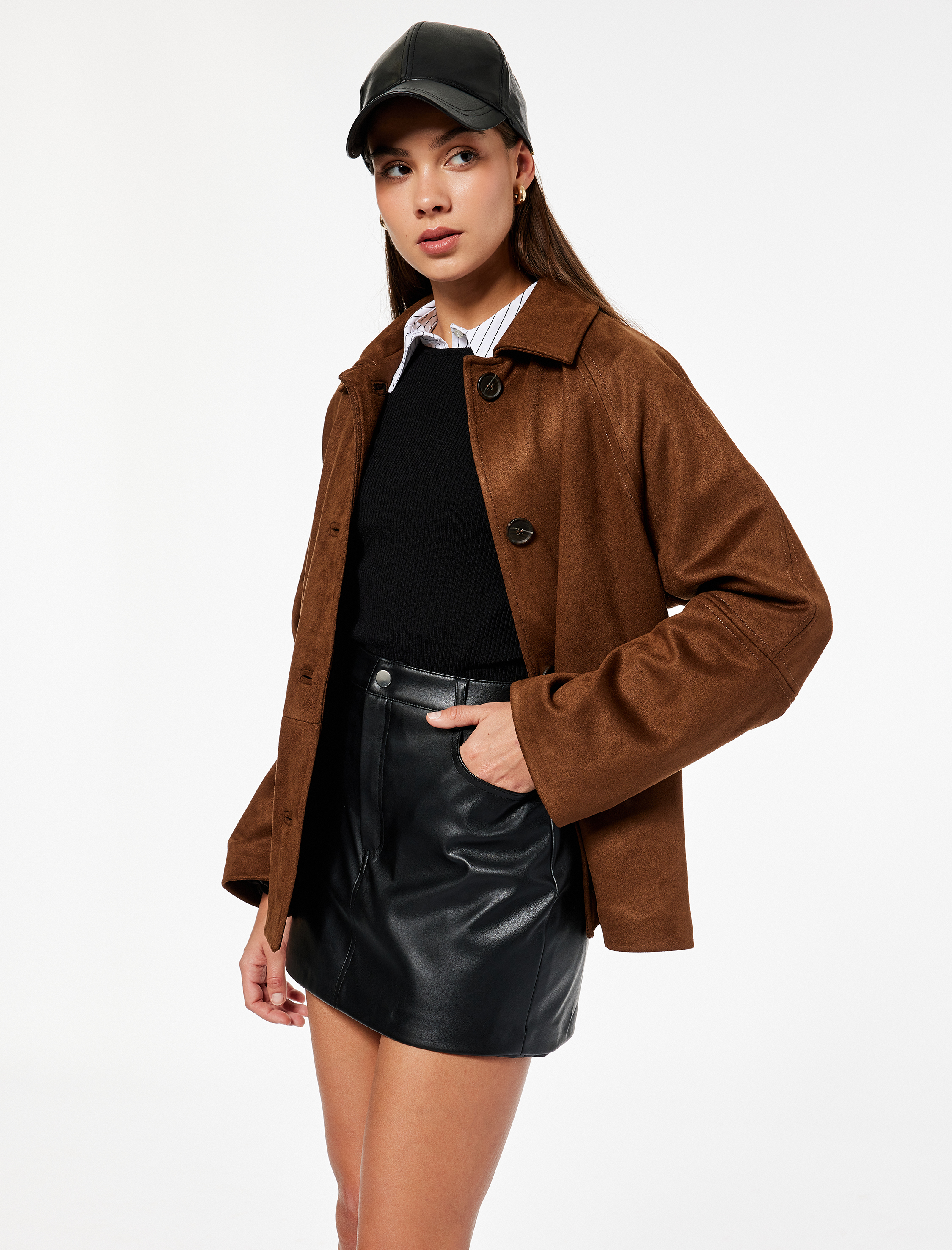   Suni Deri Slim Fit Cep Detaylı Mini Şort Etek